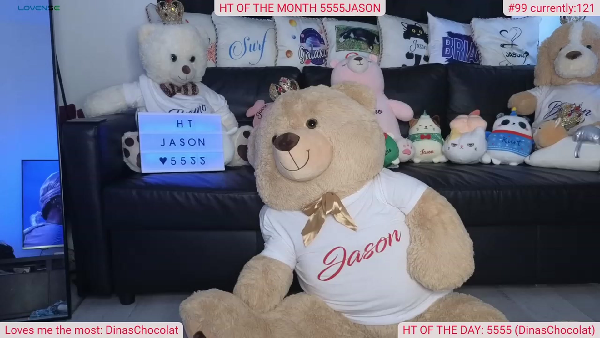 Gallery image thumbnail from DinasLibrary's myfreecams stream on, 01/15/2024, 08:33 image 11 of 20