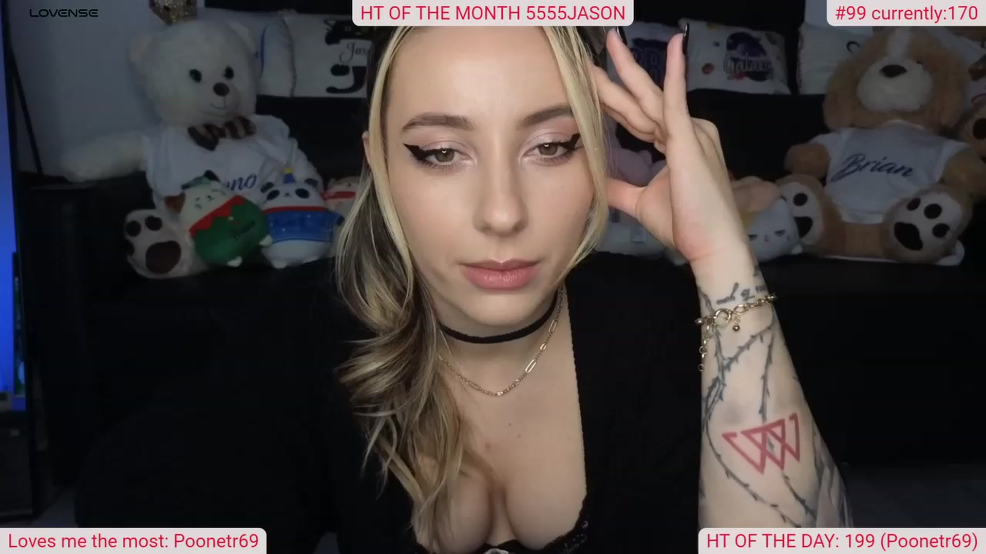 Gallery image thumbnail from DinasLibrary's myfreecams stream on, 01/28/2024, 05:25 image 16 of 20
