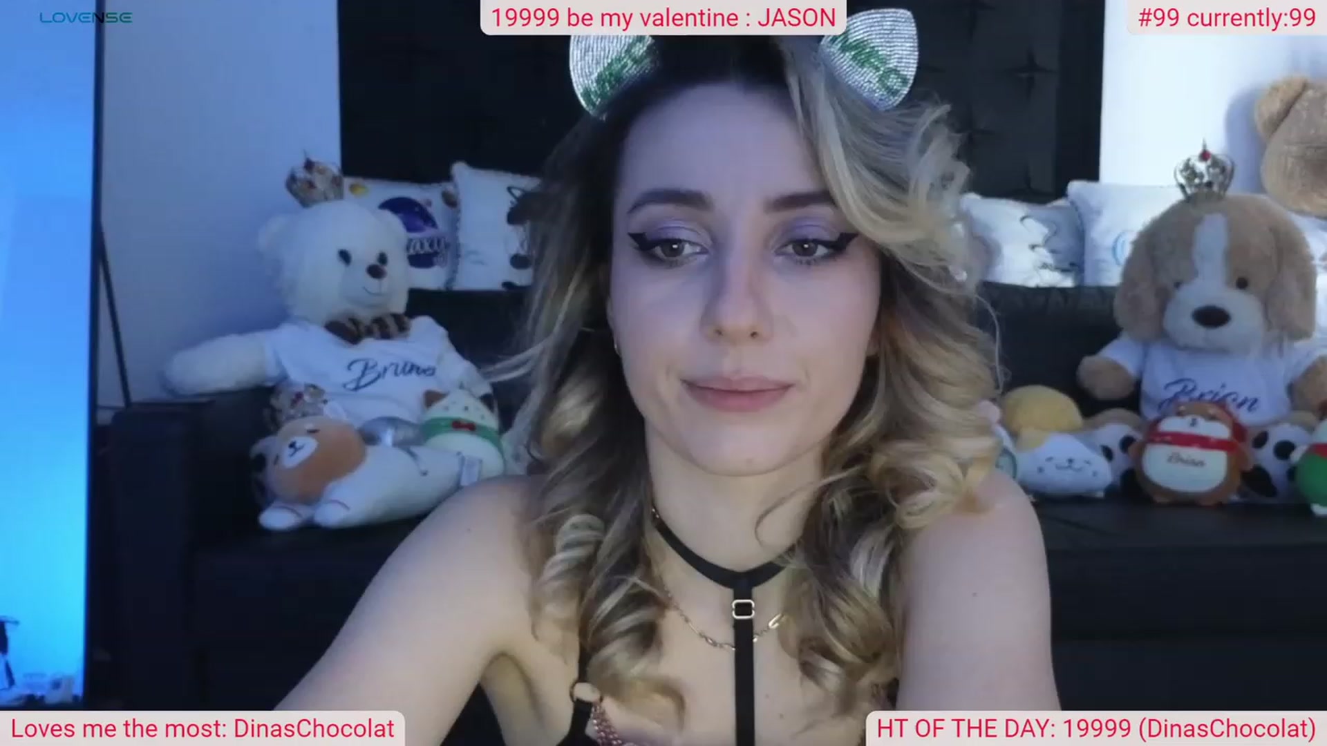 Gallery image thumbnail from DinasLibrary's myfreecams stream on, 02/03/2024, 09:00 image 3 of 20
