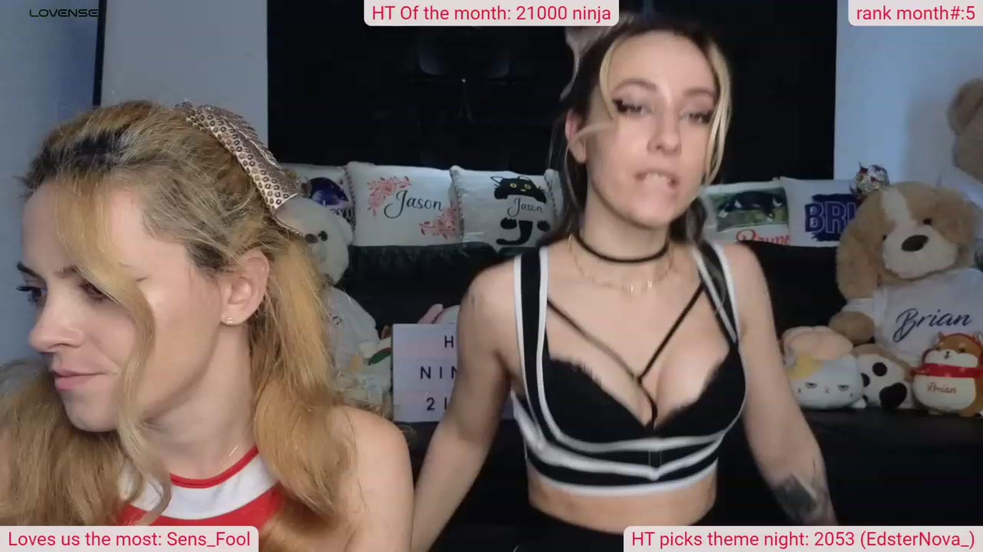 Gallery image thumbnail from DinasLibrary's myfreecams stream on, 03/02/2024, 07:34 image 17 of 20