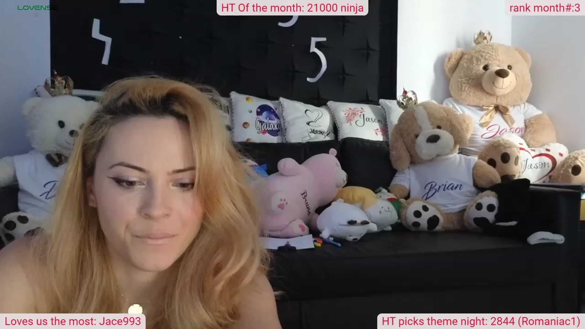 Gallery image thumbnail from DinasLibrary's myfreecams stream on, 03/03/2024, 09:42 image 1 of 20