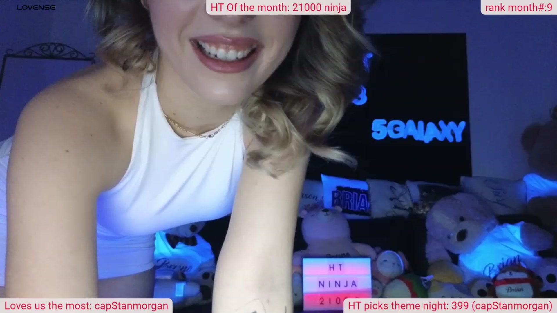 Gallery image thumbnail from DinasLibrary's myfreecams stream on, 03/09/2024, 07:35 image 5 of 20