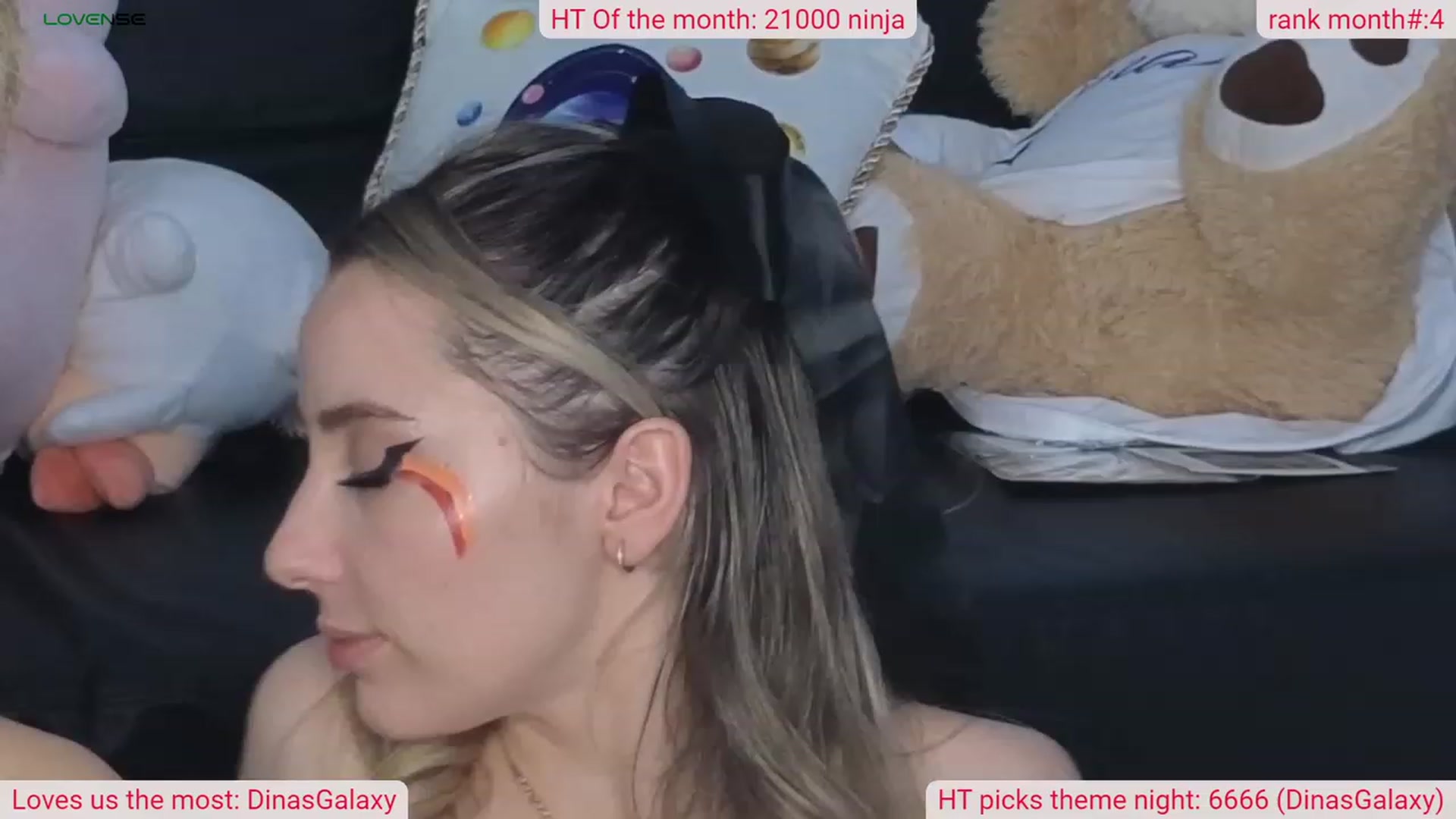 Gallery image thumbnail from DinasLibrary's myfreecams stream on, 03/17/2024, 08:50 image 14 of 20