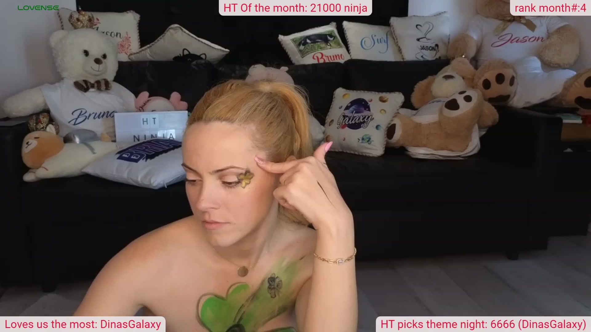 Gallery image thumbnail from DinasLibrary's myfreecams stream on, 03/17/2024, 09:20 image 19 of 20