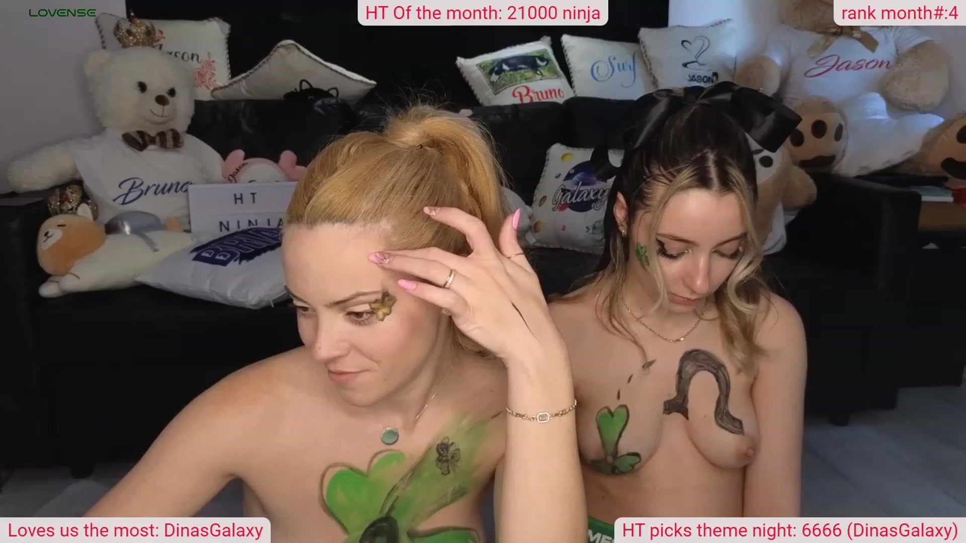 Gallery image thumbnail from DinasLibrary's myfreecams stream on, 03/17/2024, 09:20 image 18 of 20