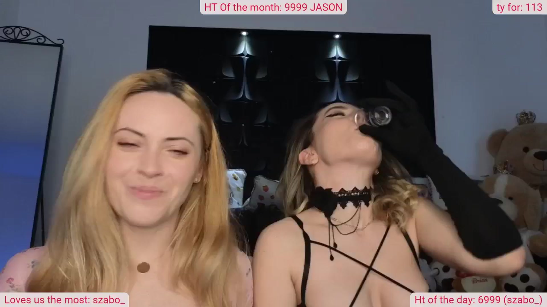 Gallery image thumbnail from DinasLibrary's myfreecams stream on, 04/20/2024, 04:41 image 19 of 20