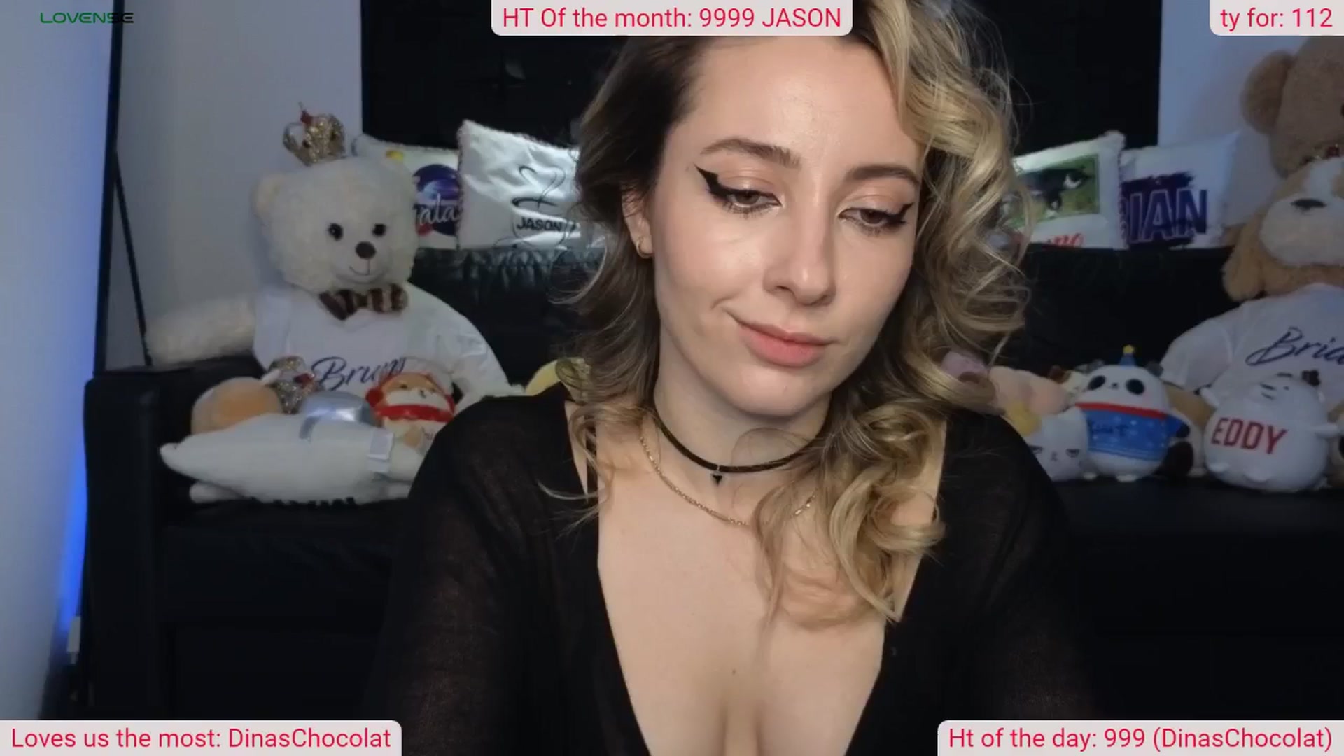 Gallery image thumbnail from DinasLibrary's myfreecams stream on, 04/29/2024, 04:17 image 10 of 20