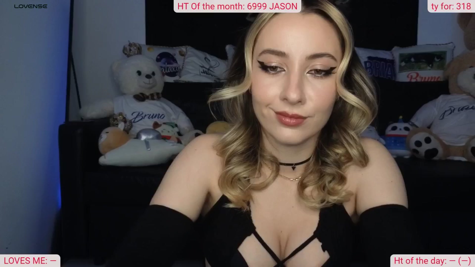 Gallery image thumbnail from DinasLibrary's myfreecams stream on, 05/18/2024, 03:43 image 4 of 20