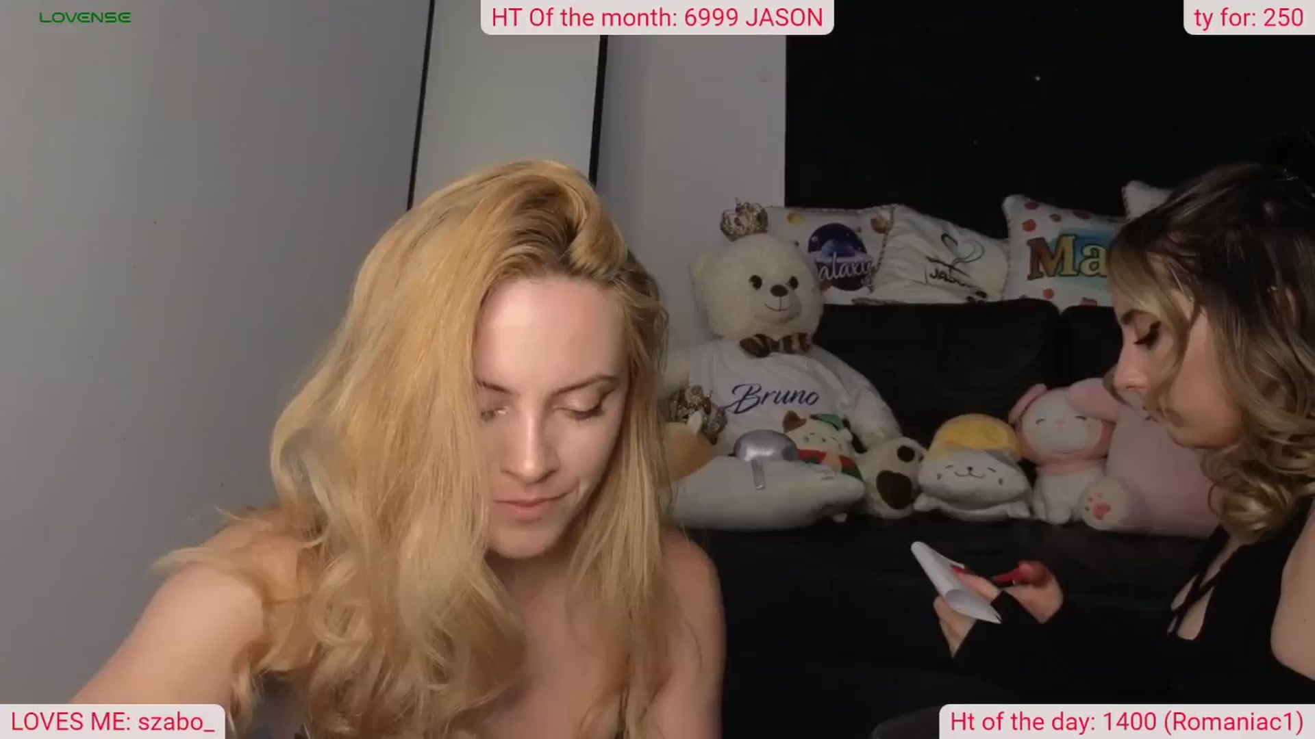Gallery image thumbnail from DinasLibrary's myfreecams stream on, 05/18/2024, 04:42 image 14 of 20