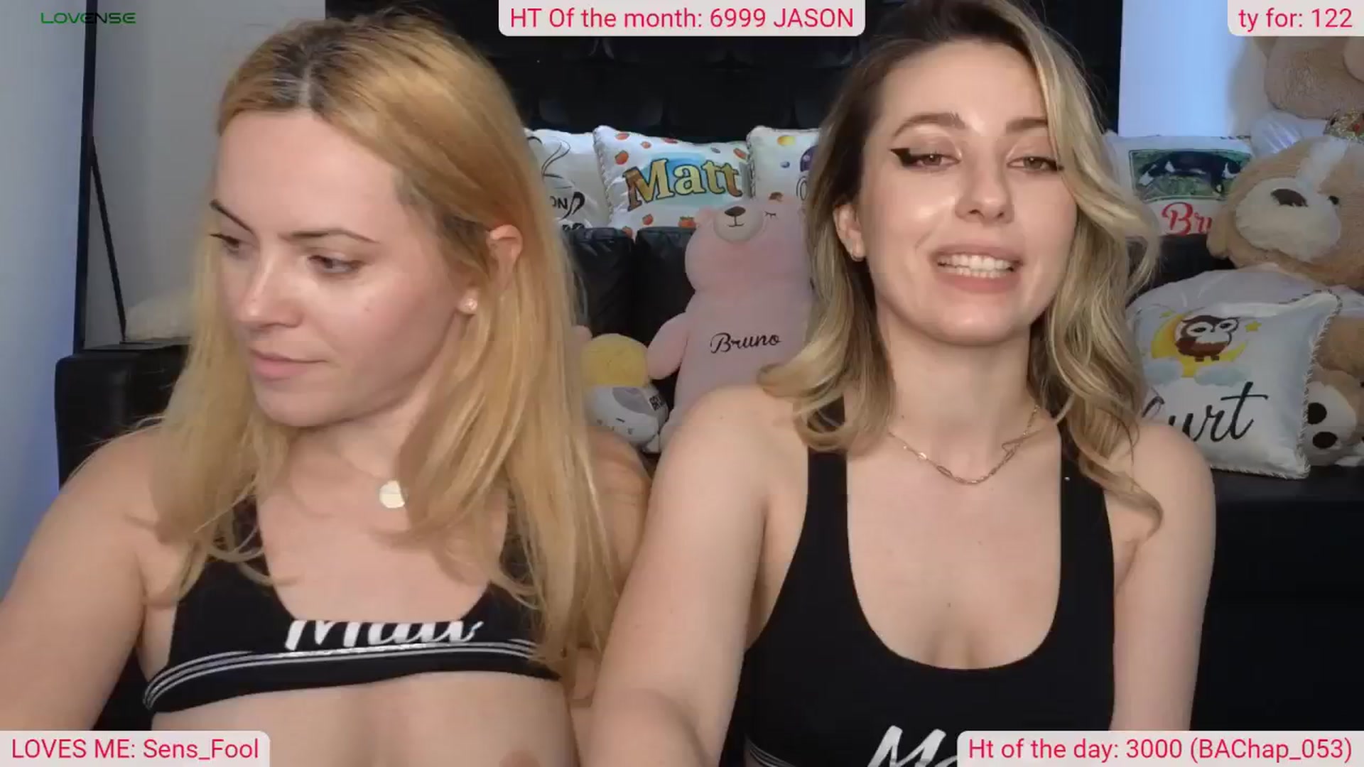 Gallery image thumbnail from DinasLibrary's myfreecams stream on, 05/24/2024, 09:25 image 19 of 20