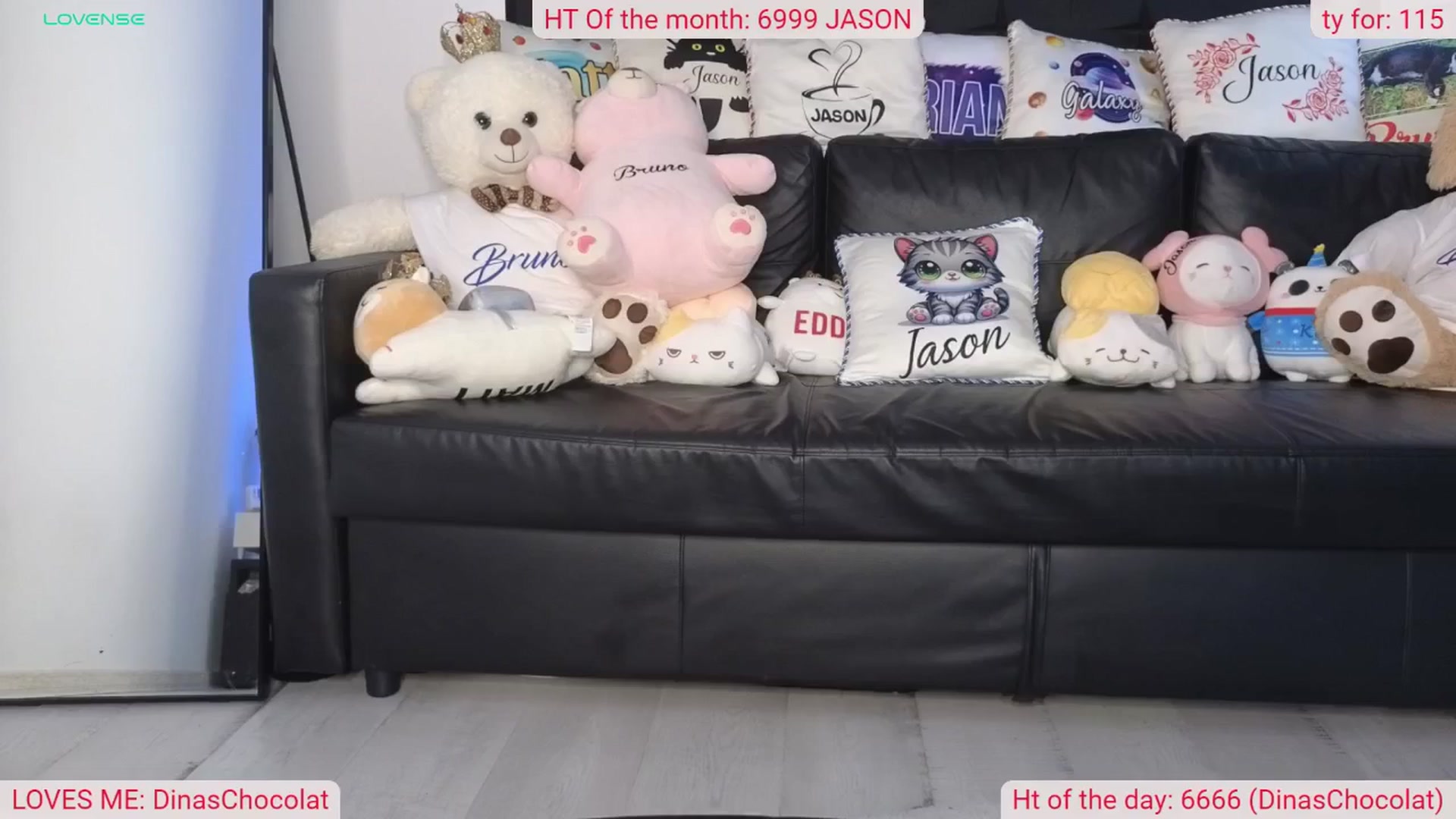 Gallery image thumbnail from DinasLibrary's myfreecams stream on, 05/25/2024, 06:42 image 8 of 20