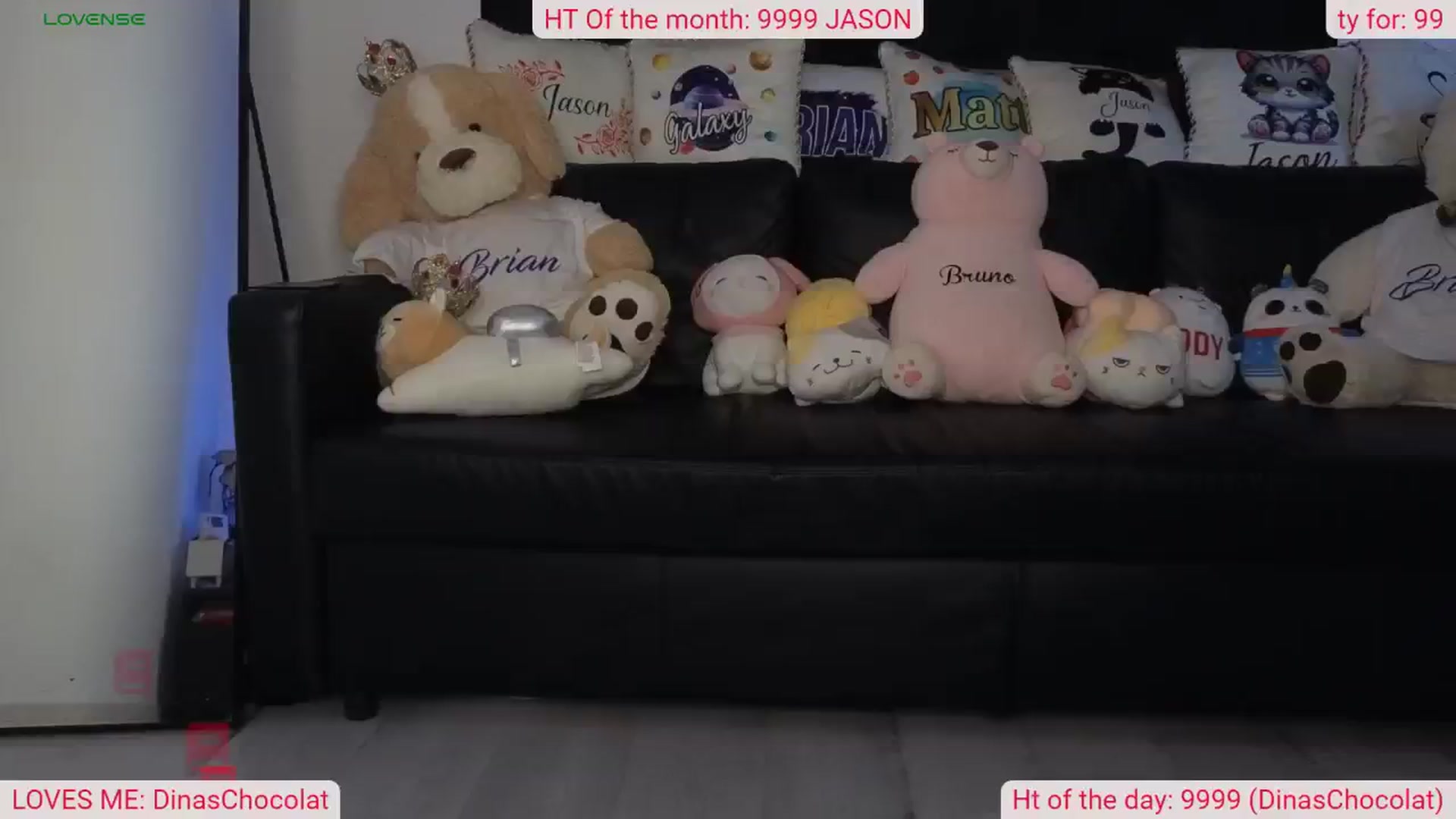 Gallery image thumbnail from DinasLibrary's myfreecams stream on, 05/26/2024, 04:07 image 19 of 20