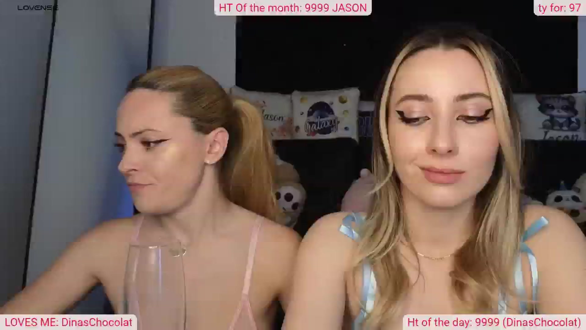 Gallery image thumbnail from DinasLibrary's myfreecams stream on, 05/26/2024, 05:23 image 7 of 20