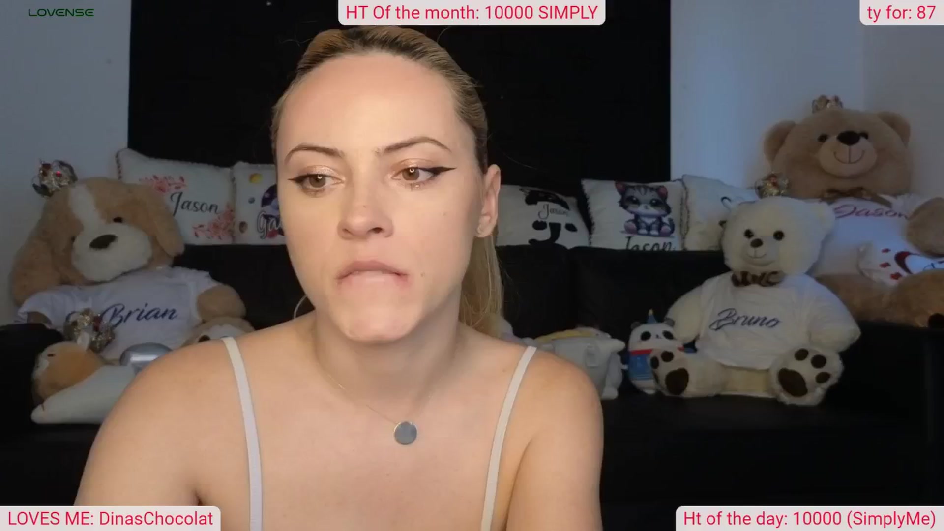Gallery image thumbnail from DinasLibrary's myfreecams stream on, 05/26/2024, 06:41 image 6 of 20