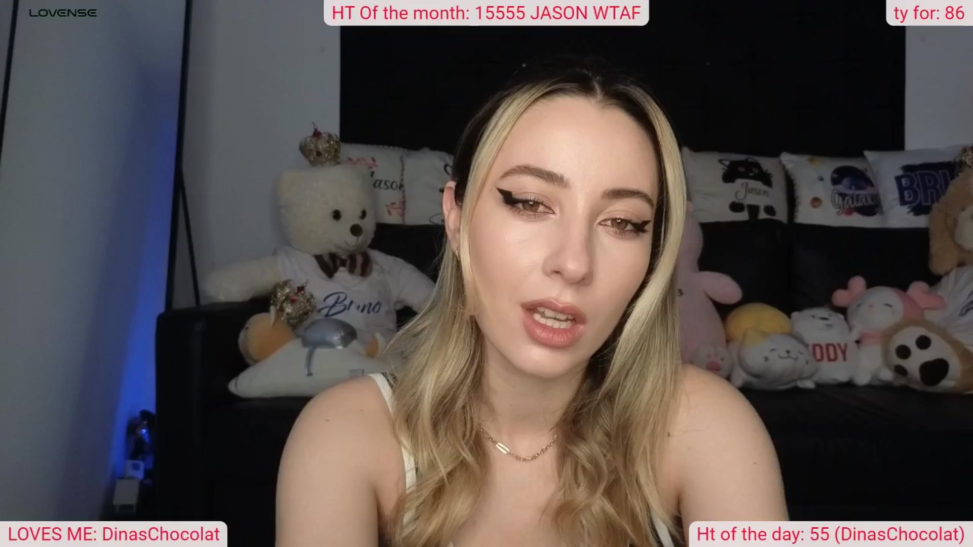 Gallery image thumbnail from DinasLibrary's myfreecams stream on, 05/31/2024, 07:02 image 1 of 20