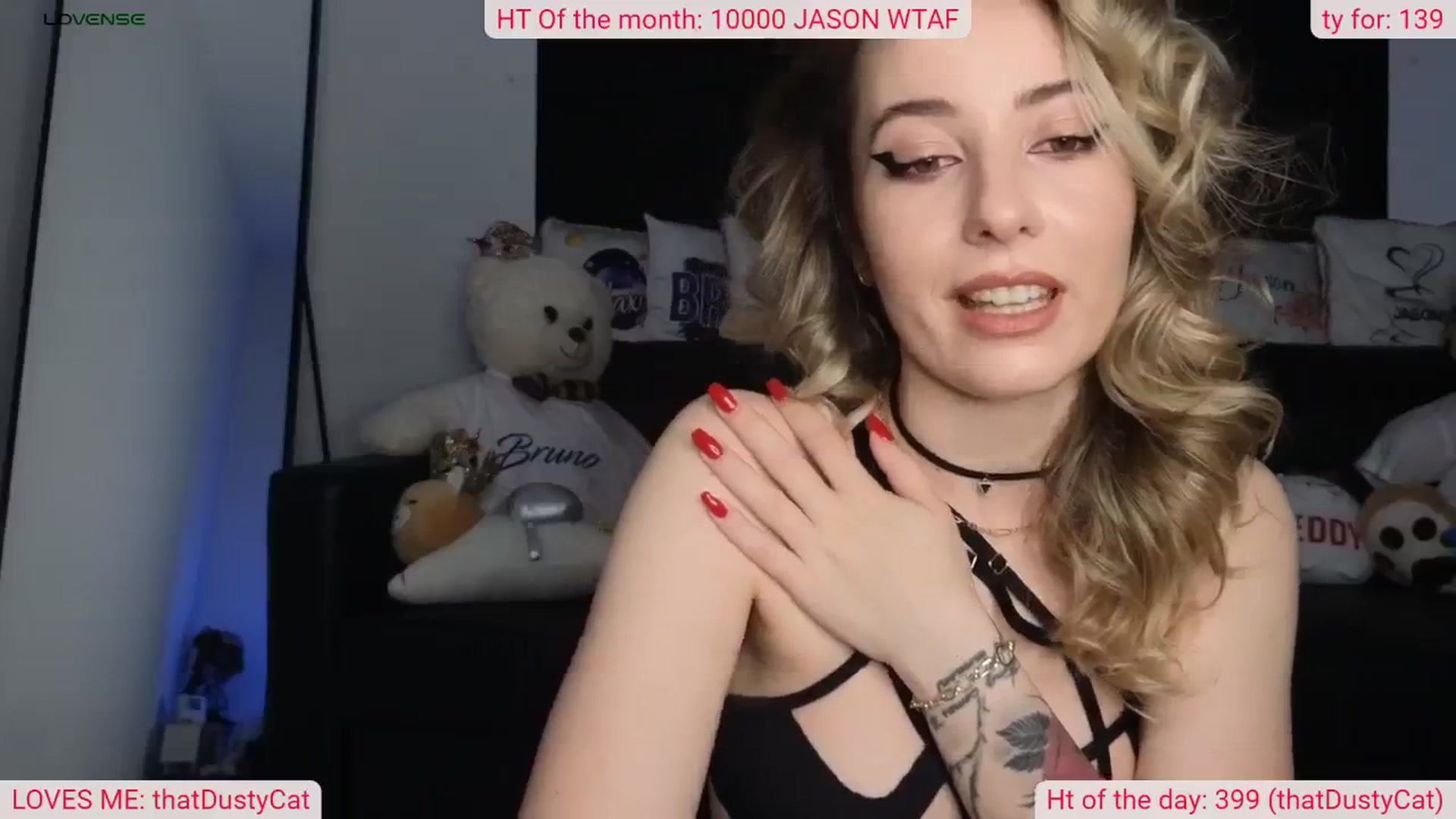 Gallery image thumbnail from DinasLibrary's myfreecams stream on, 06/07/2024, 04:14 image 4 of 20