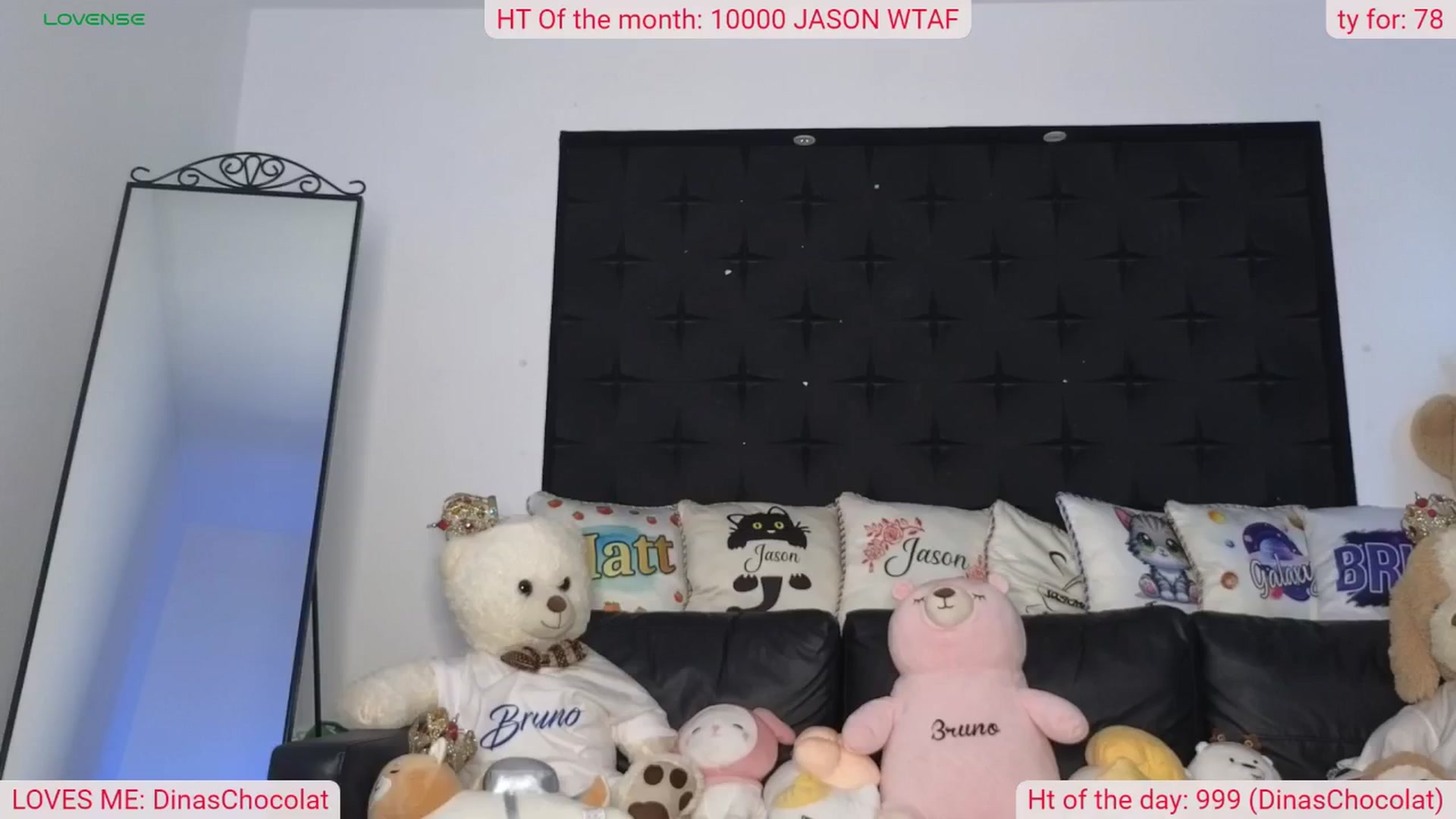 Gallery image thumbnail from DinasLibrary's myfreecams stream on, 06/08/2024, 08:47 image 3 of 20