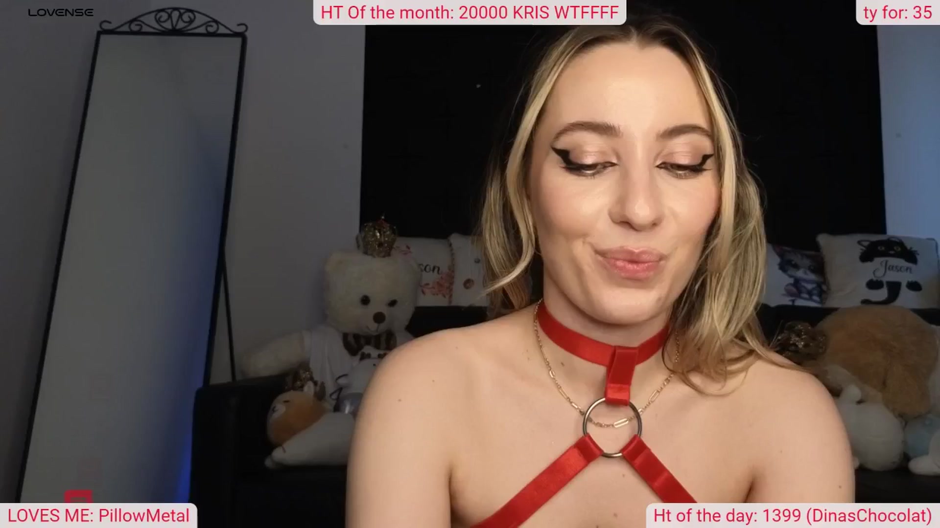 Gallery image thumbnail from DinasLibrary's myfreecams stream on, 06/22/2024, 07:00 image 17 of 20