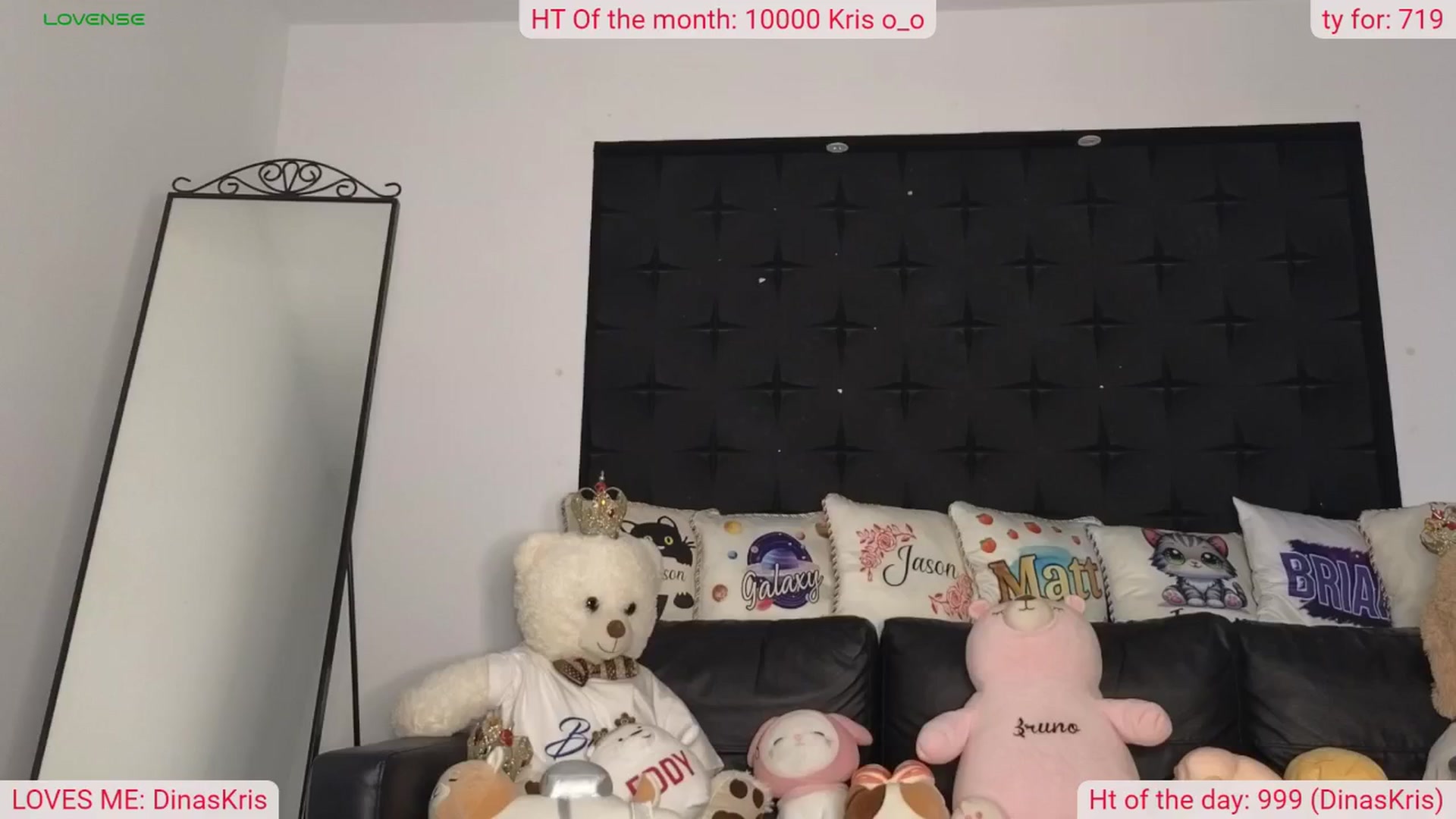 Gallery image thumbnail from DinasLibrary's myfreecams stream on, 07/14/2024, 08:18 image 2 of 20