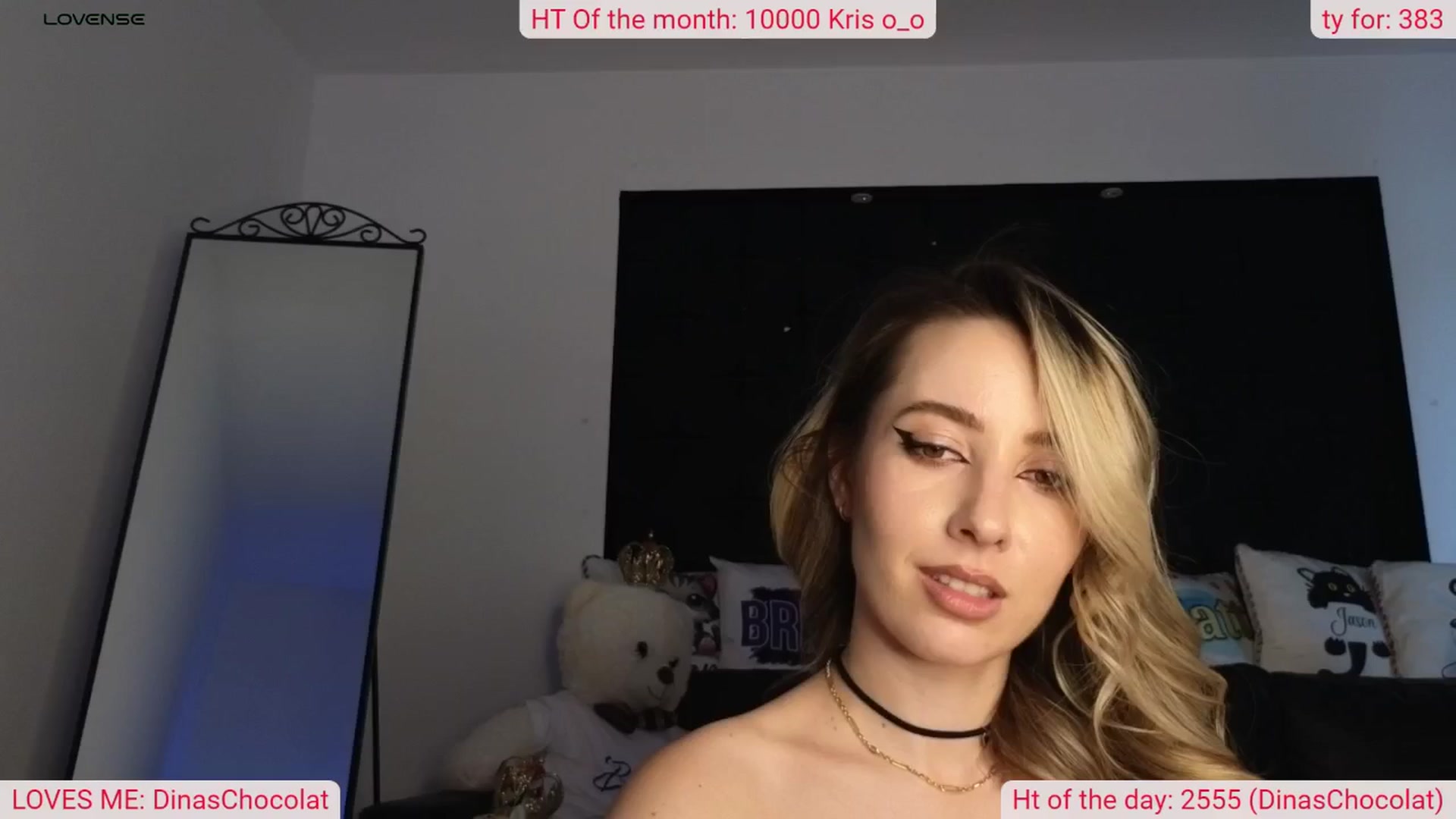 Gallery image thumbnail from DinasLibrary's myfreecams stream on, 07/15/2024, 06:52 image 11 of 20