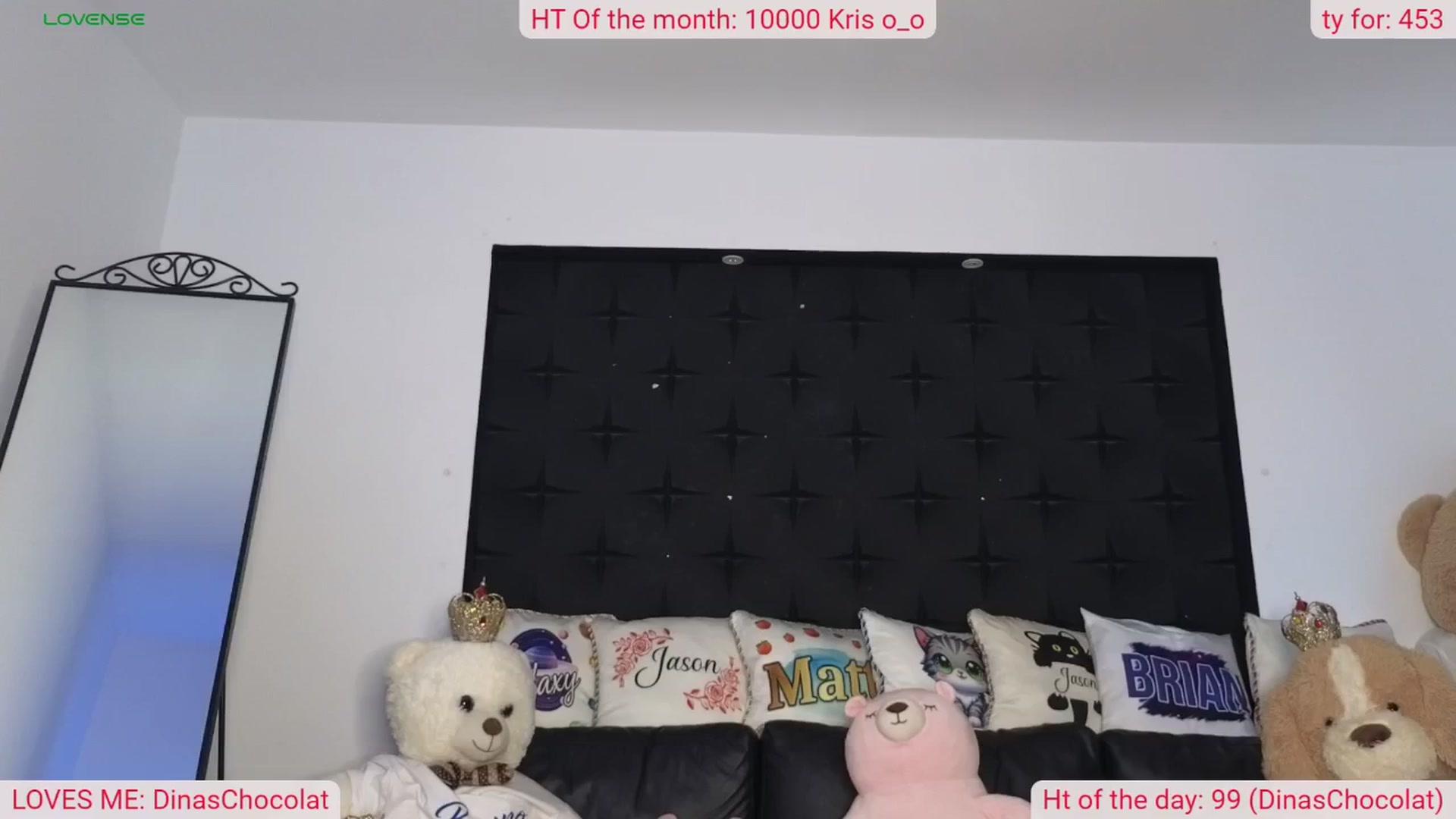 Gallery image thumbnail from DinasLibrary's myfreecams stream on, 07/19/2024, 03:52 image 8 of 20