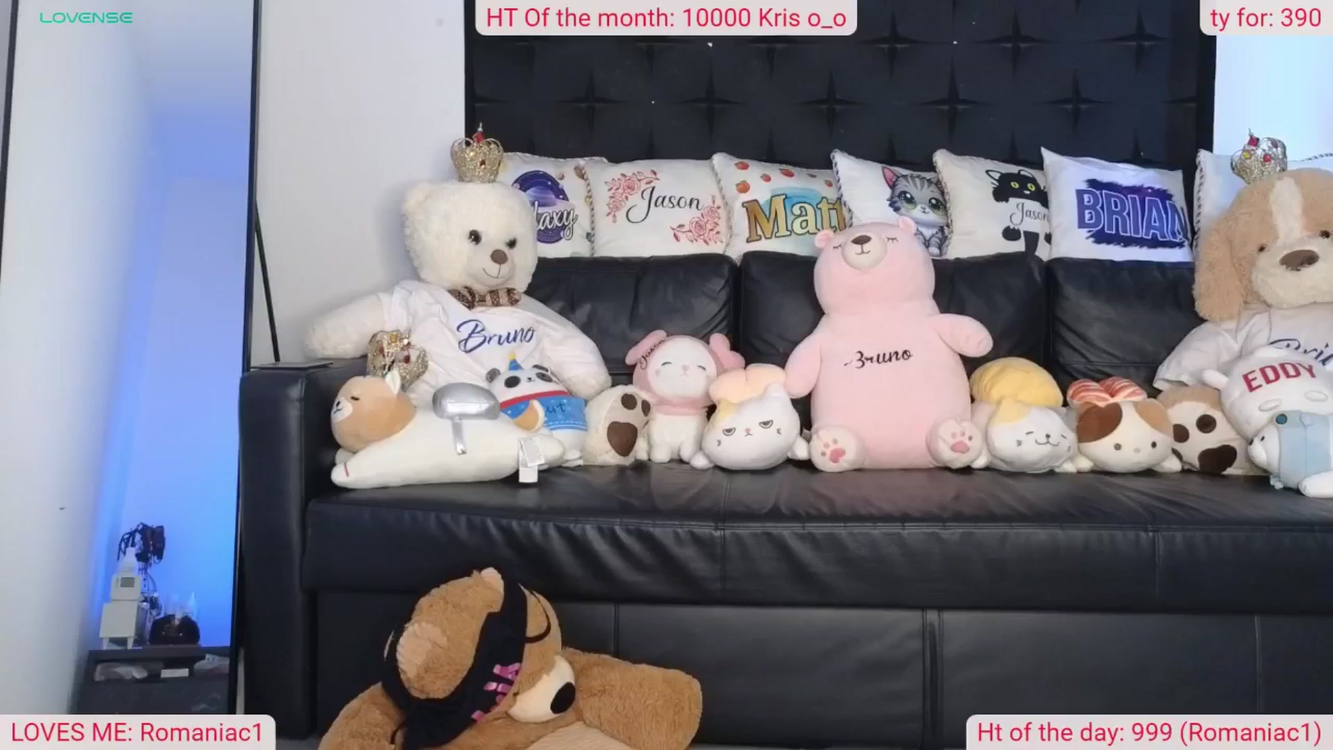 Gallery image thumbnail from DinasLibrary's myfreecams stream on, 07/19/2024, 07:59 image 6 of 20