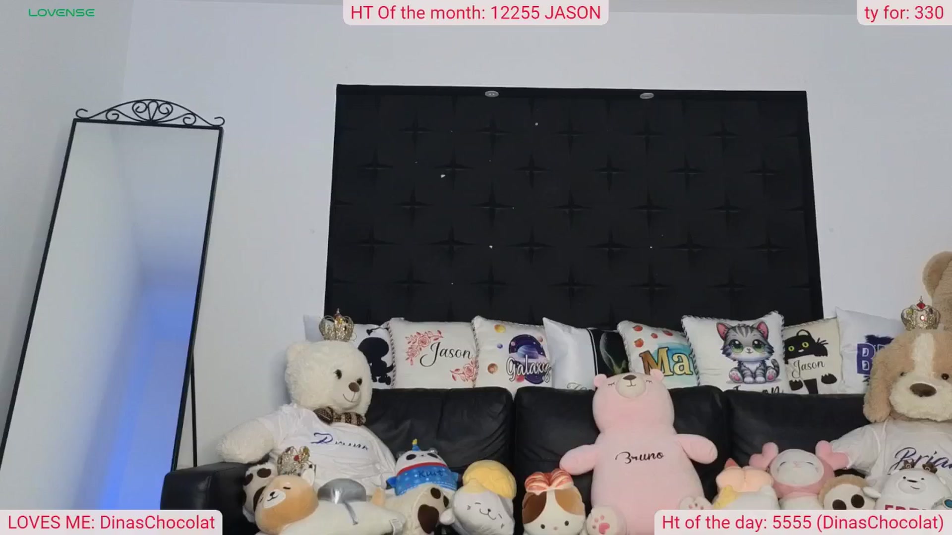 Gallery image thumbnail from DinasLibrary's myfreecams stream on, 07/26/2024, 03:47 image 11 of 20