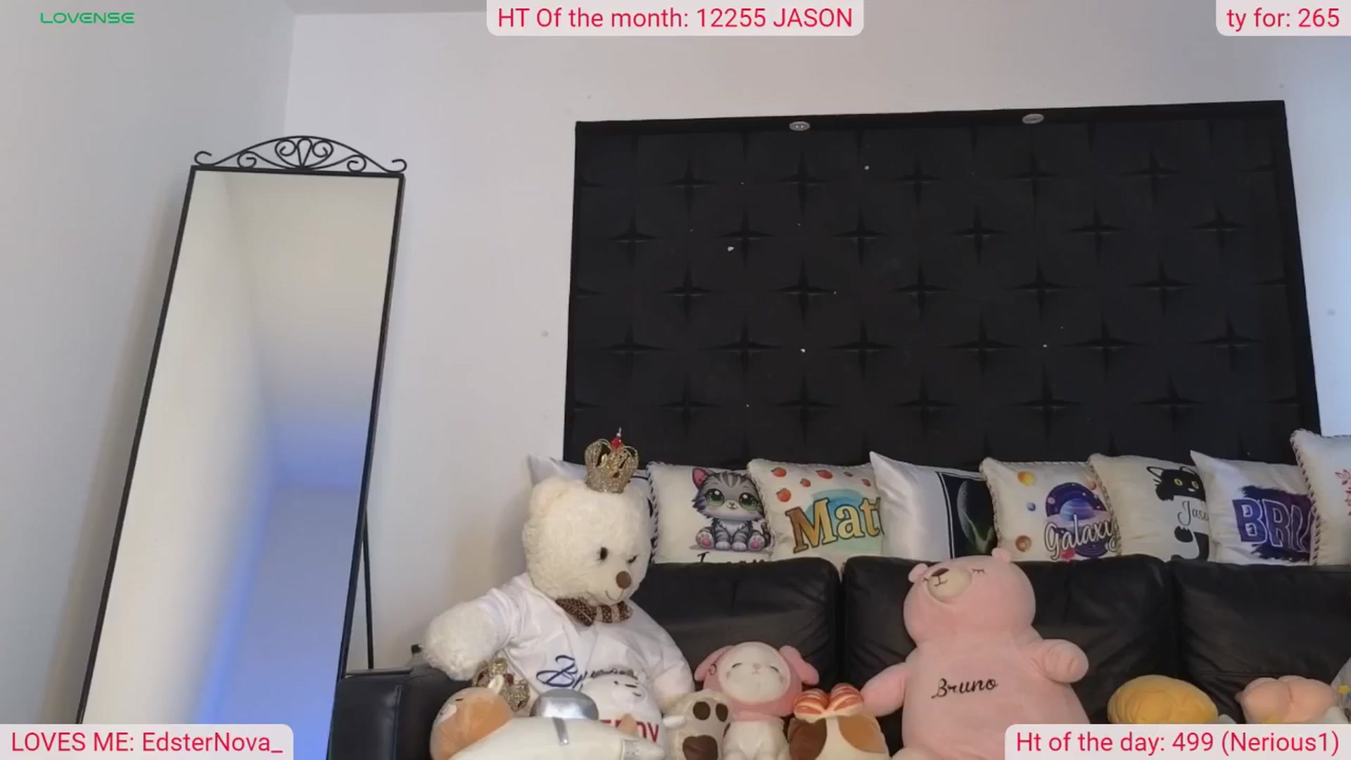 Gallery image thumbnail from DinasLibrary's myfreecams stream on, 07/28/2024, 08:15 image 15 of 20