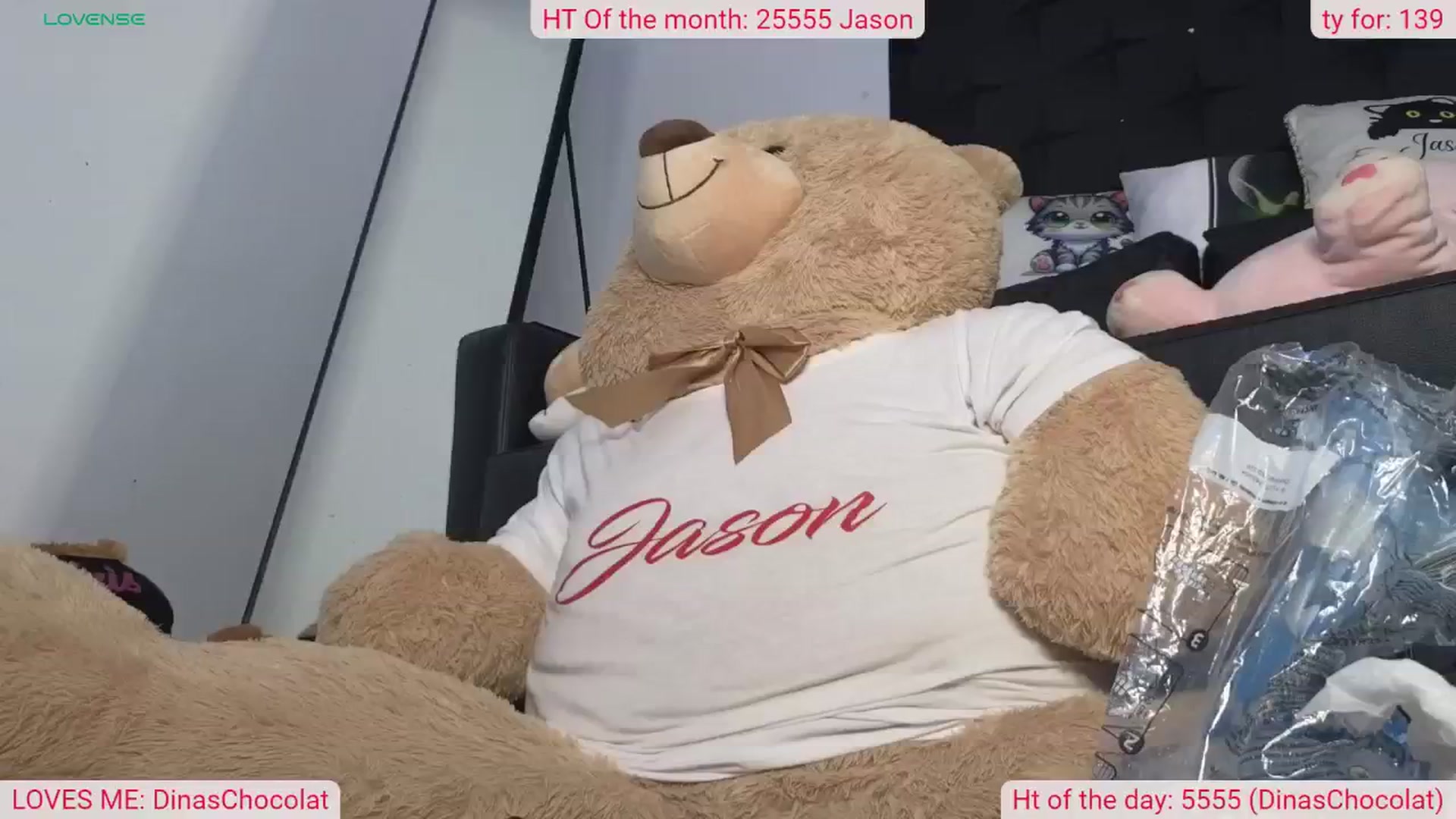 Gallery image thumbnail from DinasLibrary's myfreecams stream on, 08/18/2024, 07:18 image 20 of 20