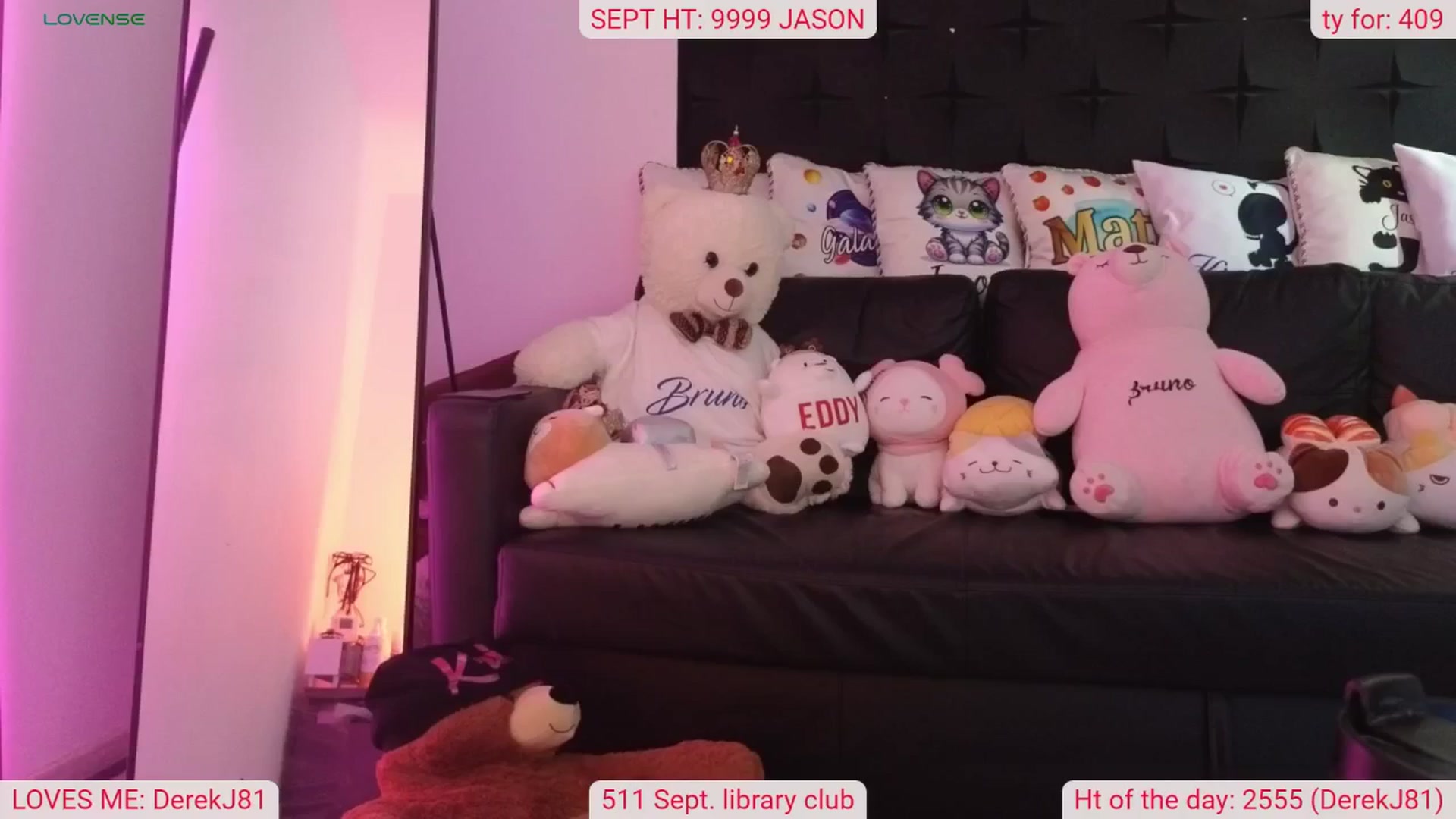 Gallery image thumbnail from DinasLibrary's myfreecams stream on, 09/28/2024, 06:19 image 5 of 20