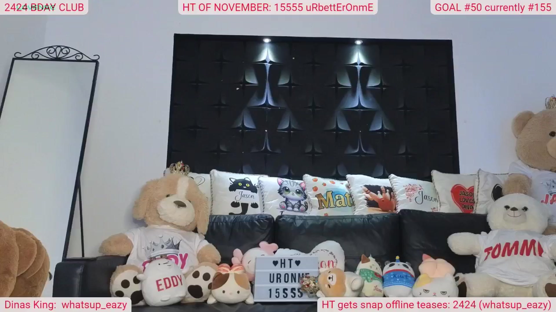 Gallery image thumbnail from DinasLibrary's myfreecams stream on, 11/23/2024, 07:06 image 14 of 20