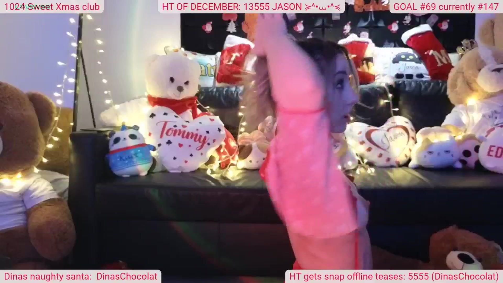 Gallery image thumbnail from DinasLibrary's myfreecams stream on, 12/26/2024, 07:06 image 17 of 20