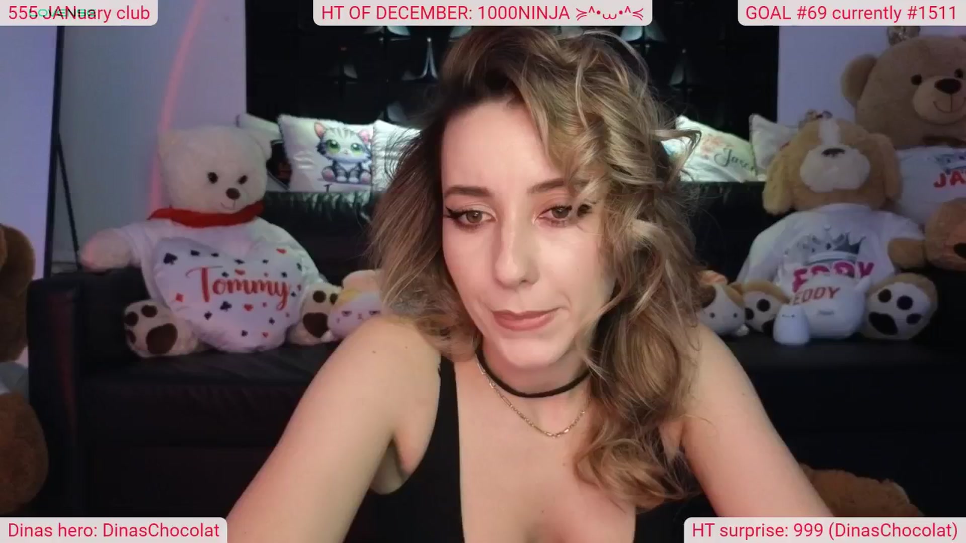 Gallery image thumbnail from DinasLibrary's myfreecams stream on, 01/04/2025, 03:45 image 15 of 20