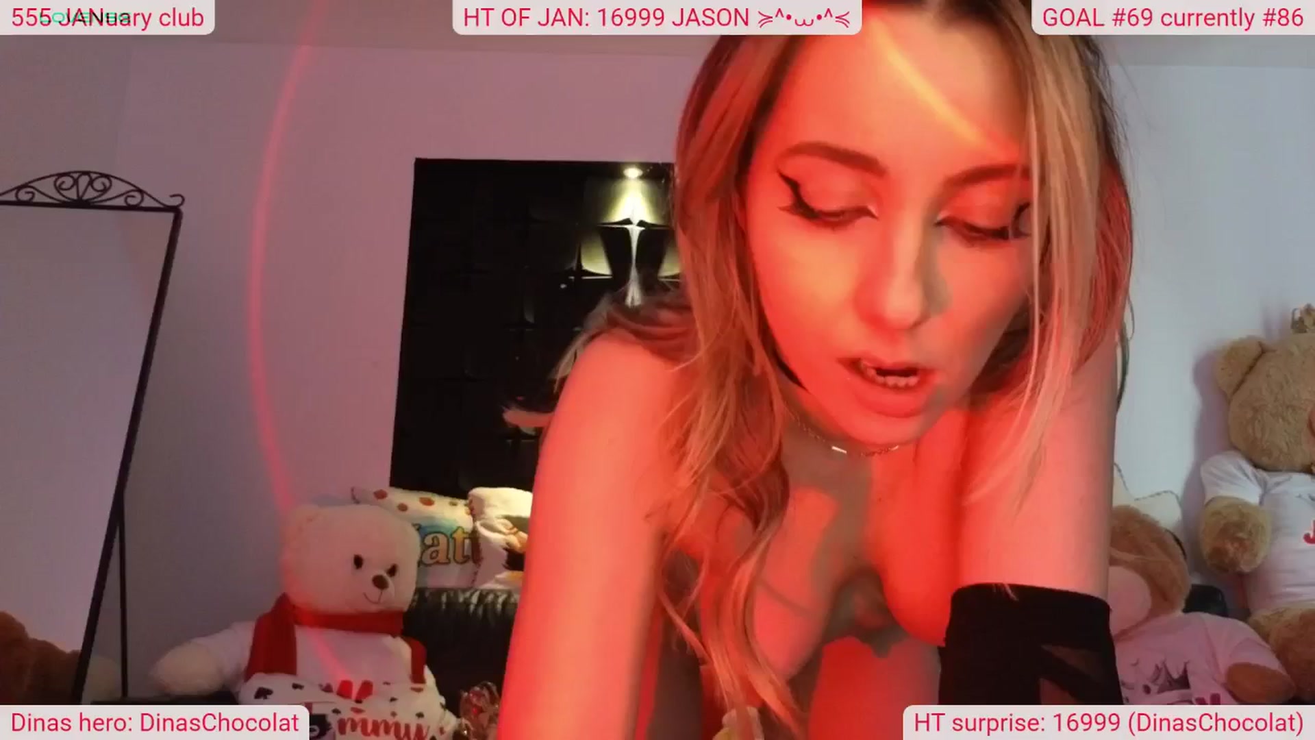 Gallery image thumbnail from DinasLibrary's myfreecams stream on, 01/16/2025, 07:35 image 15 of 20