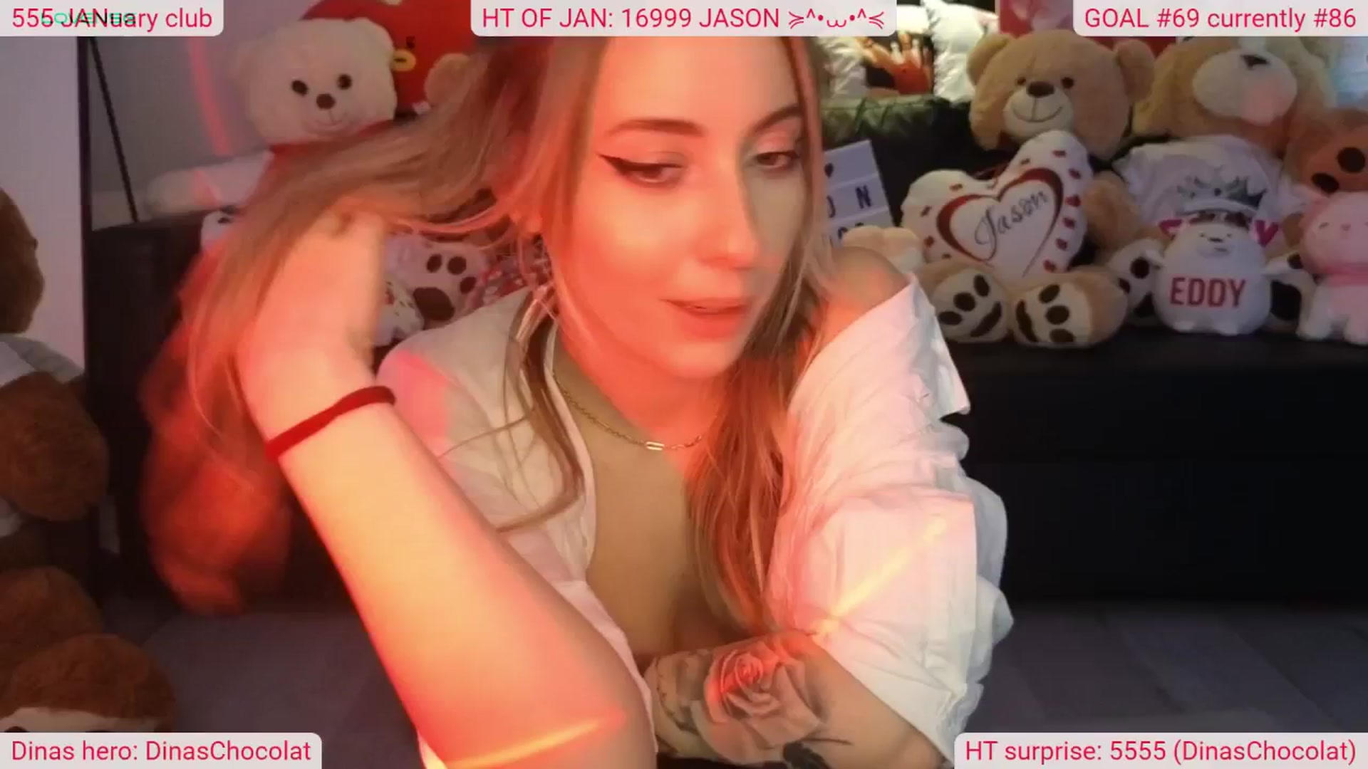 Gallery image thumbnail from DinasLibrary's myfreecams stream on, 01/17/2025, 06:48 image 6 of 20