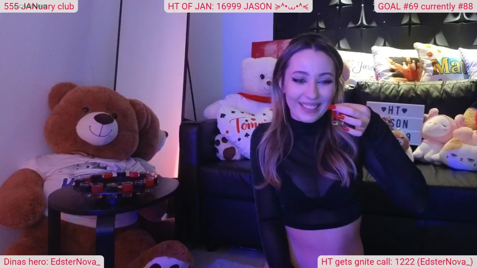 Gallery image thumbnail from DinasLibrary's myfreecams stream on, 01/19/2025, 06:29 image 4 of 20