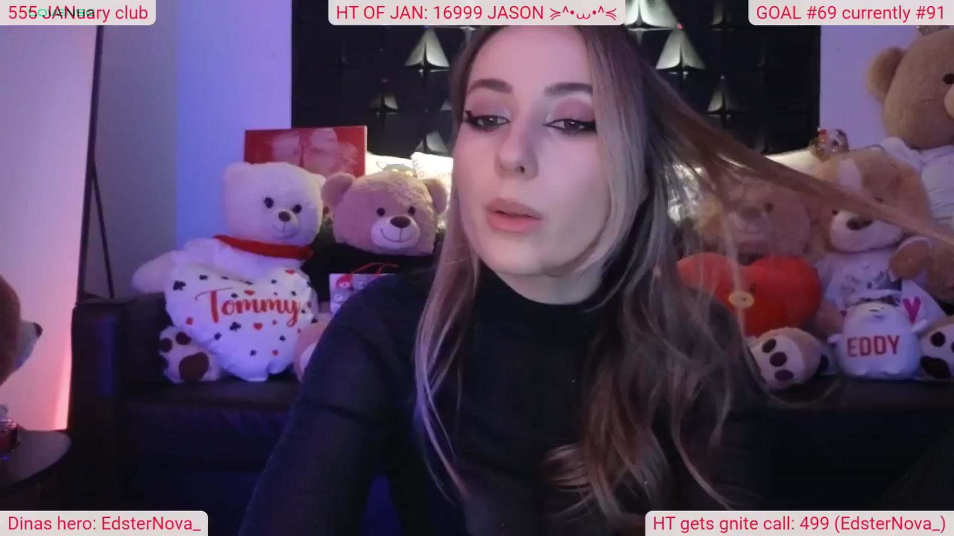 Gallery image thumbnail from DinasLibrary's myfreecams stream on, 01/19/2025, 06:29 image 3 of 20