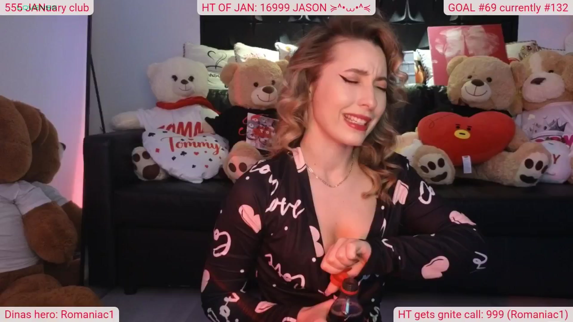 Gallery image thumbnail from DinasLibrary's myfreecams stream on, 01/24/2025, 08:27 image 2 of 20