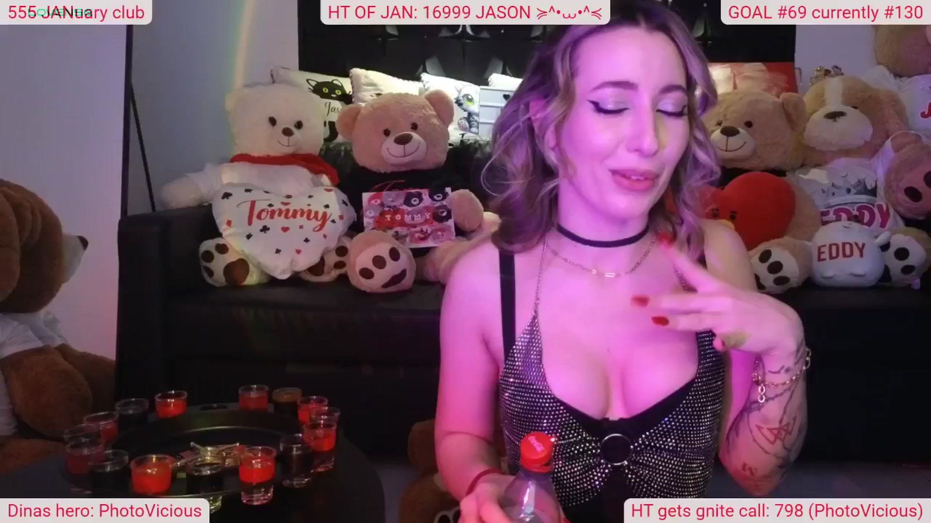 Gallery image thumbnail from DinasLibrary's myfreecams stream on, 01/25/2025, 05:35 image 8 of 20