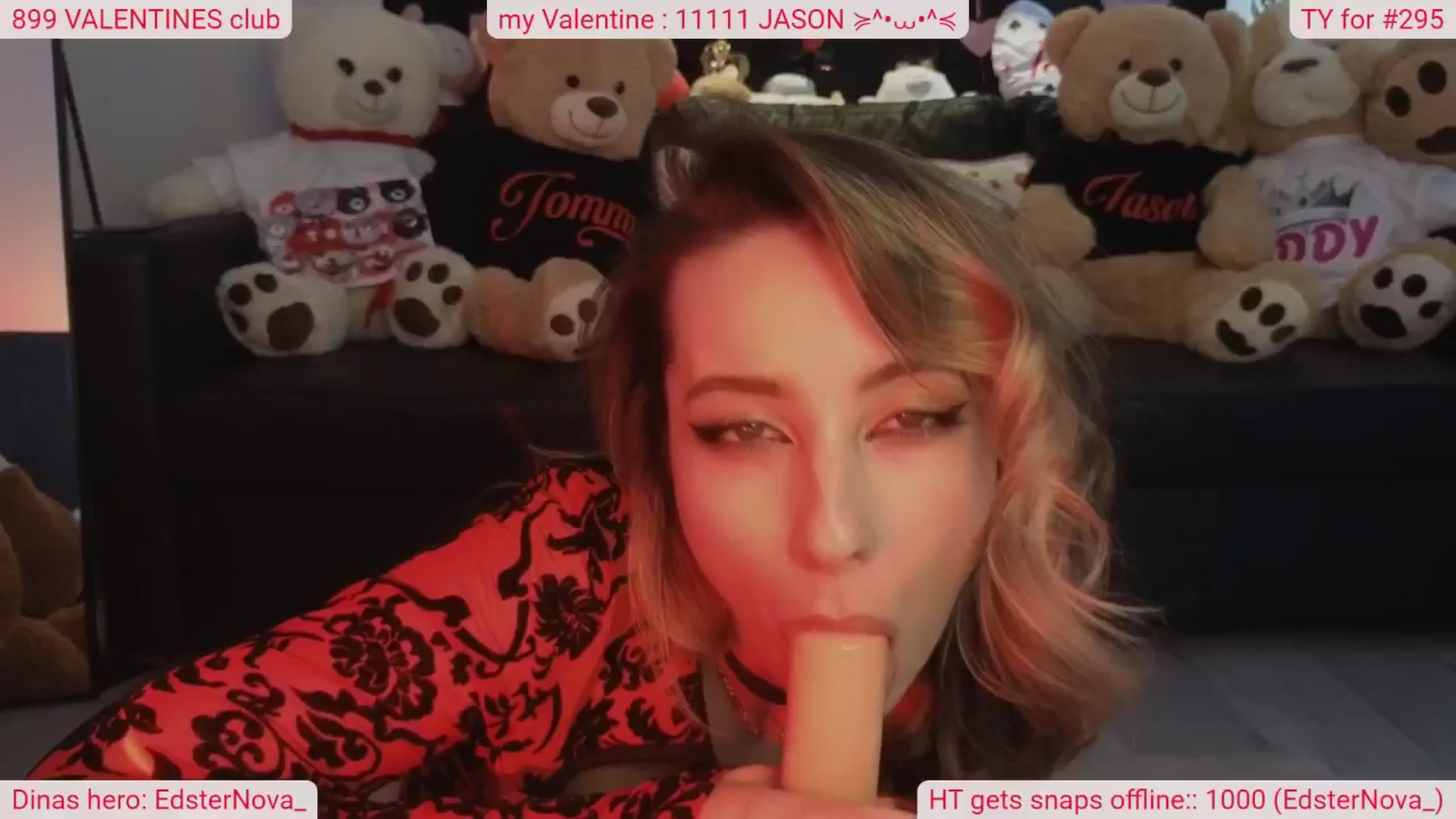 Gallery image thumbnail from DinasLibrary's myfreecams stream on, 02/22/2025, 09:25 image 6 of 20