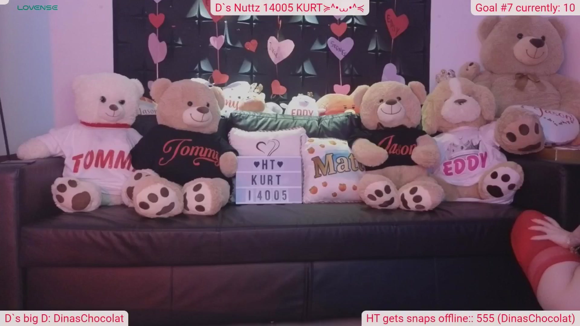 Gallery image thumbnail from DinasLibrary's myfreecams stream on, 03/02/2025, 04:55 image 12 of 20