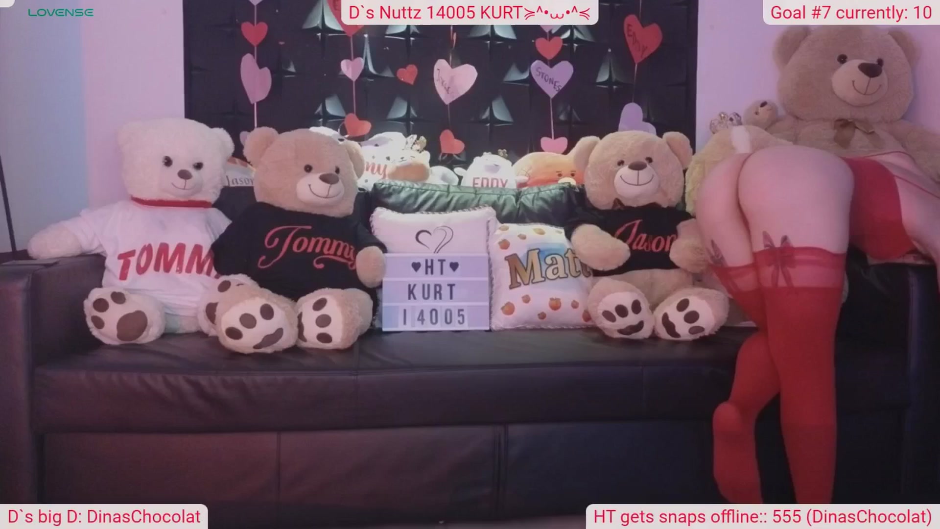 Gallery image thumbnail from DinasLibrary's myfreecams stream on, 03/02/2025, 04:55 image 10 of 20