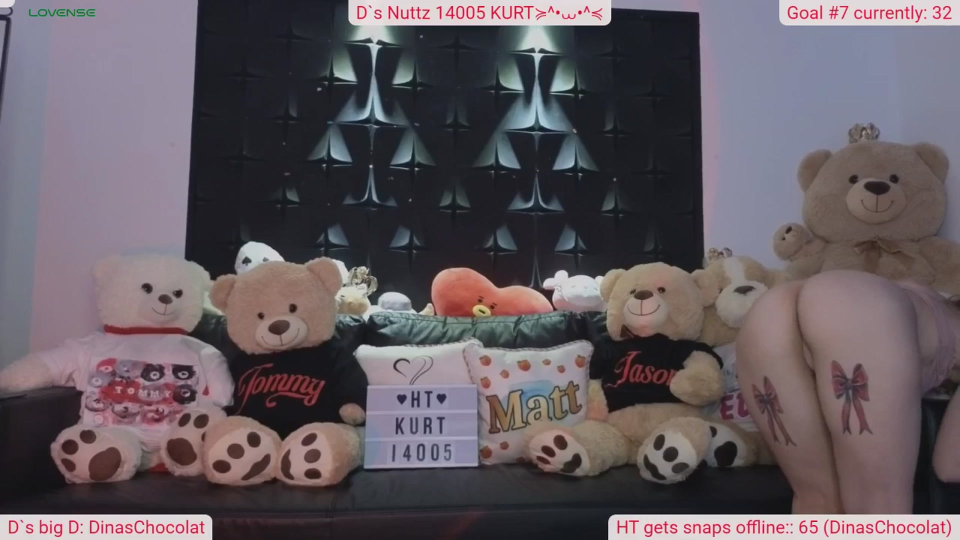 Gallery image thumbnail from DinasLibrary's myfreecams stream on, 03/14/2025, 03:59 image 8 of 20