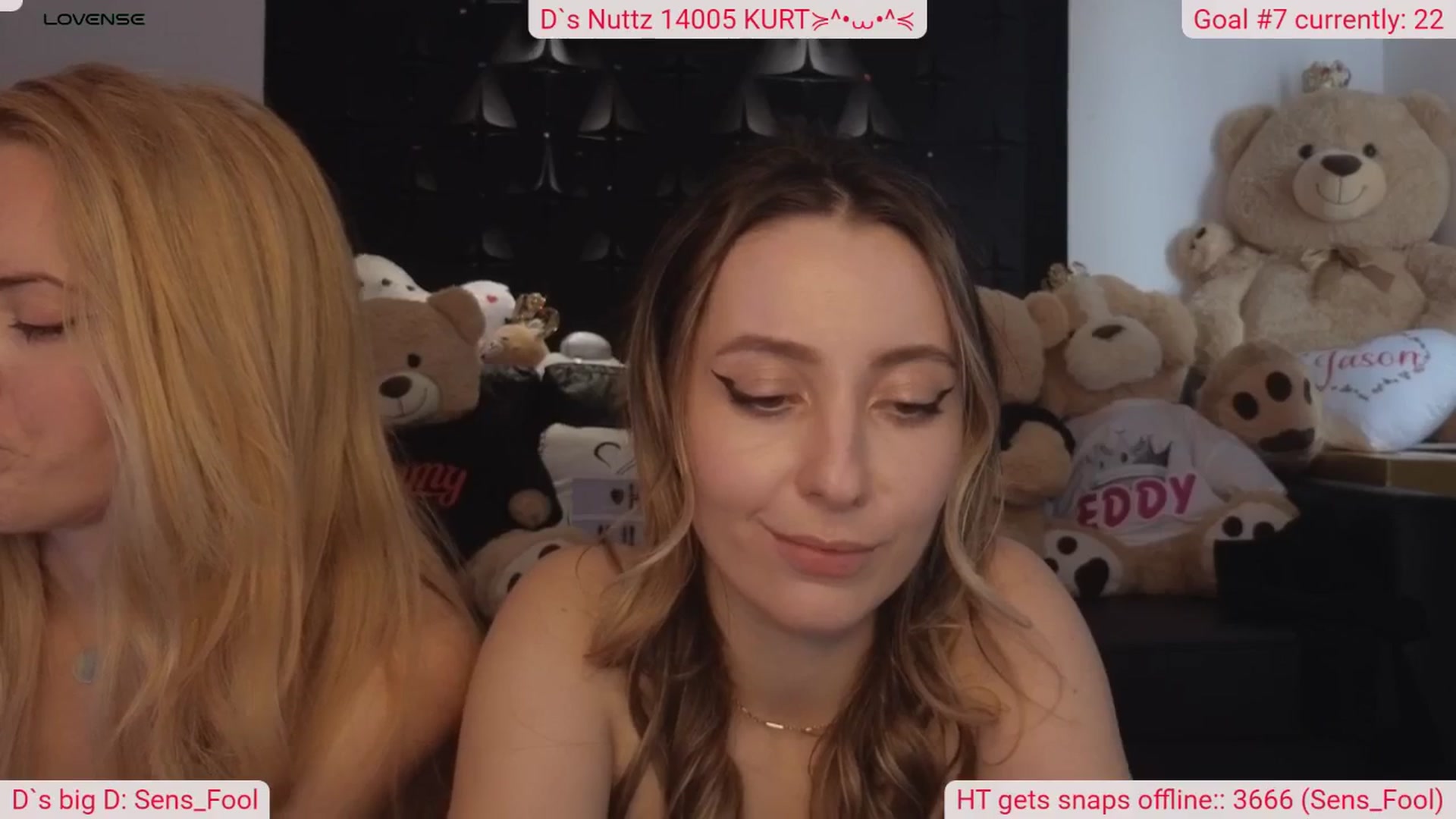 Gallery image thumbnail from DinasLibrary's myfreecams stream on, 03/14/2025, 10:07 image 17 of 20