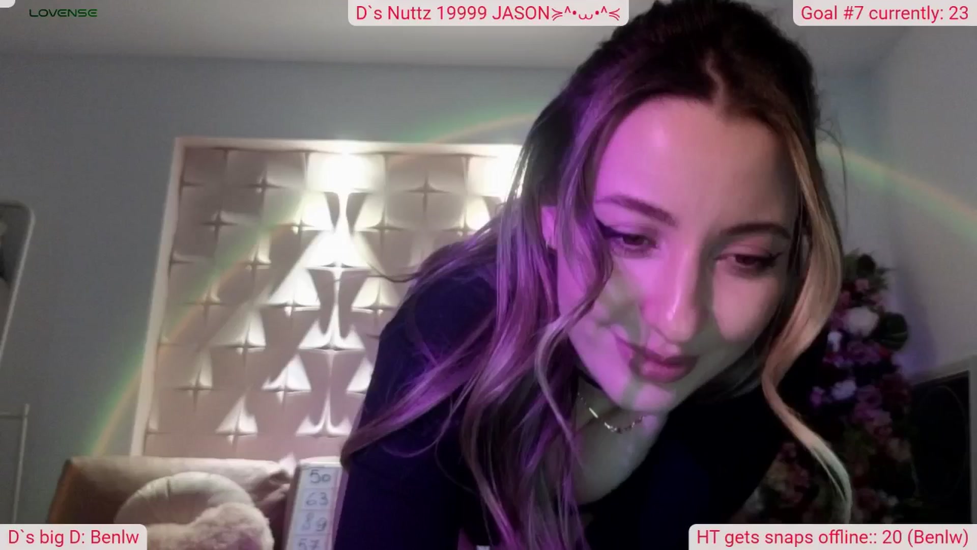 Gallery image thumbnail from DinasLibrary's myfreecams stream on, 03/21/2025, 05:54 image 11 of 20