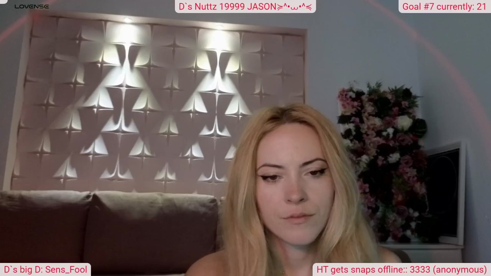 Gallery image thumbnail from DinasLibrary's myfreecams stream on, 03/22/2025, 09:47 image 4 of 20