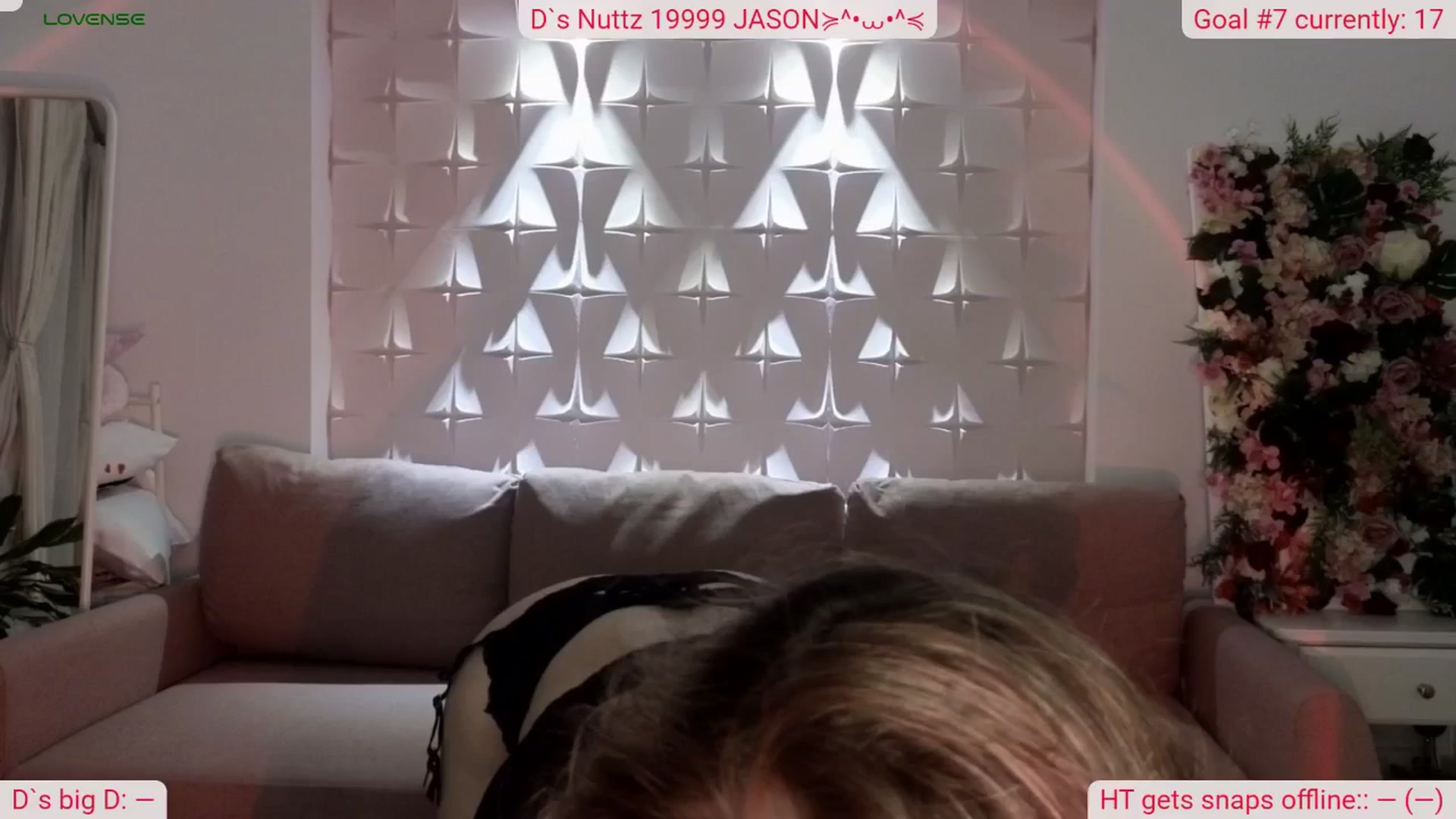 Gallery image thumbnail from DinasLibrary's myfreecams stream on, 03/23/2025, 04:05 image 17 of 20