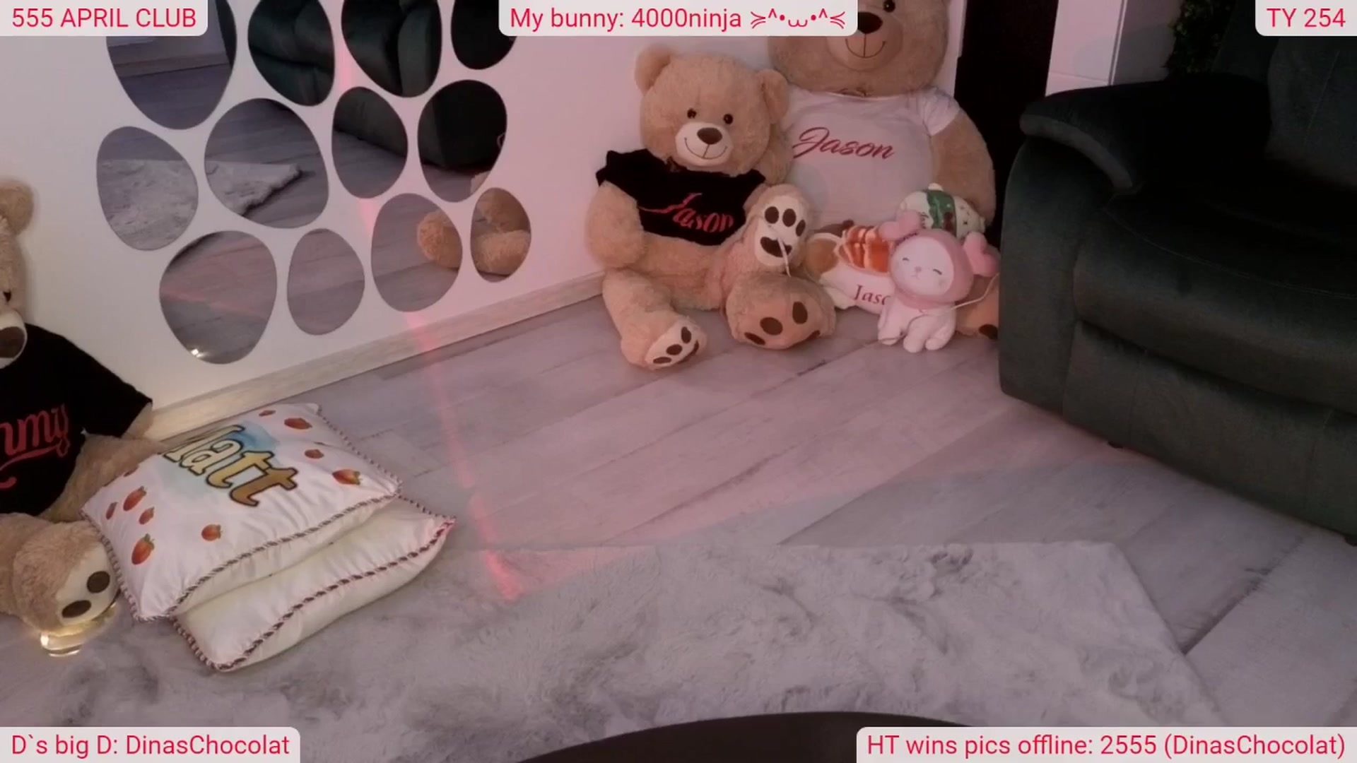 Gallery image thumbnail from DinasLibrary's myfreecams stream on, 04/06/2025, 07:59 image 4 of 20