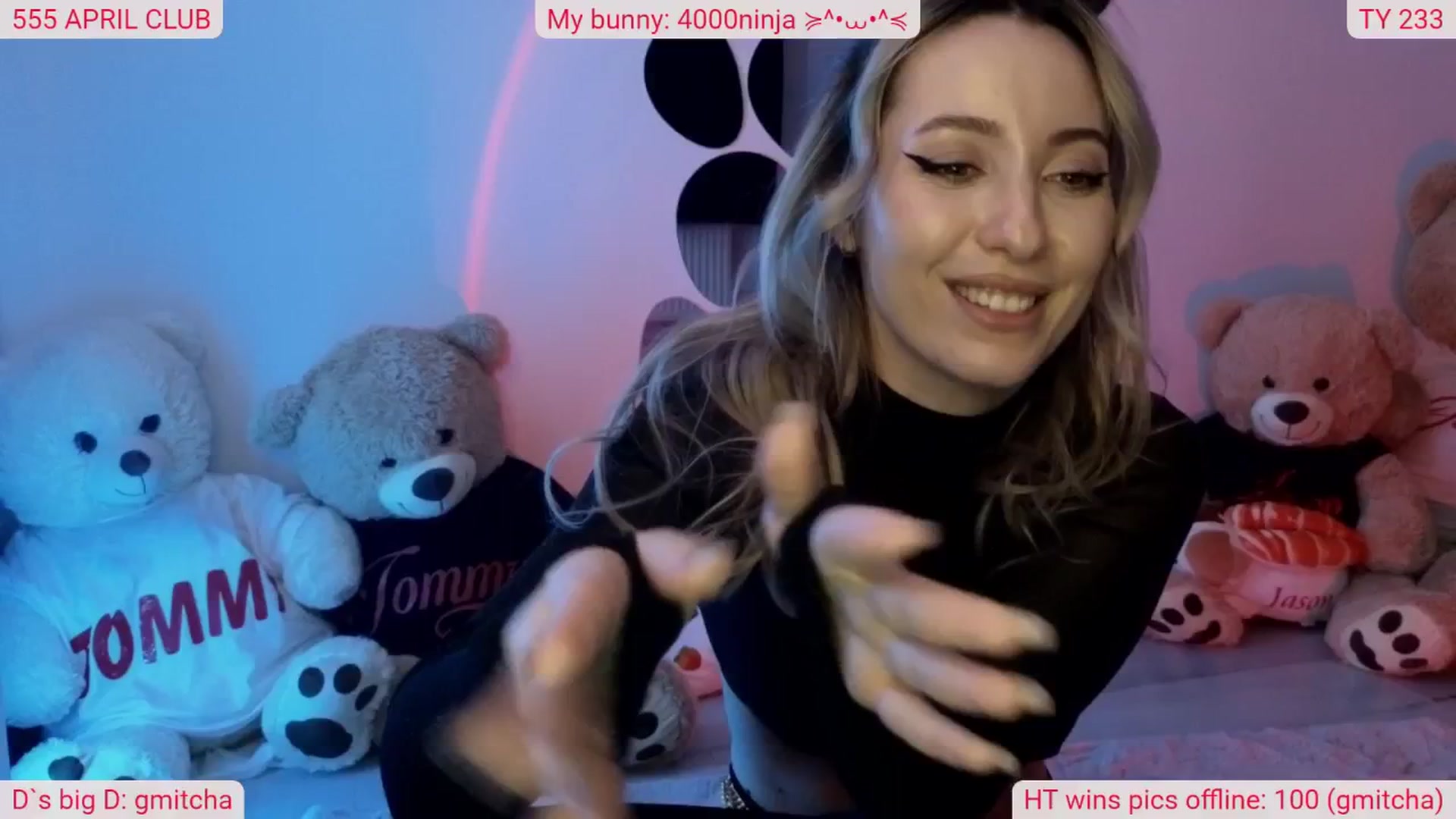 Gallery image thumbnail from DinasLibrary's myfreecams stream on, 04/07/2025, 05:36 image 16 of 20