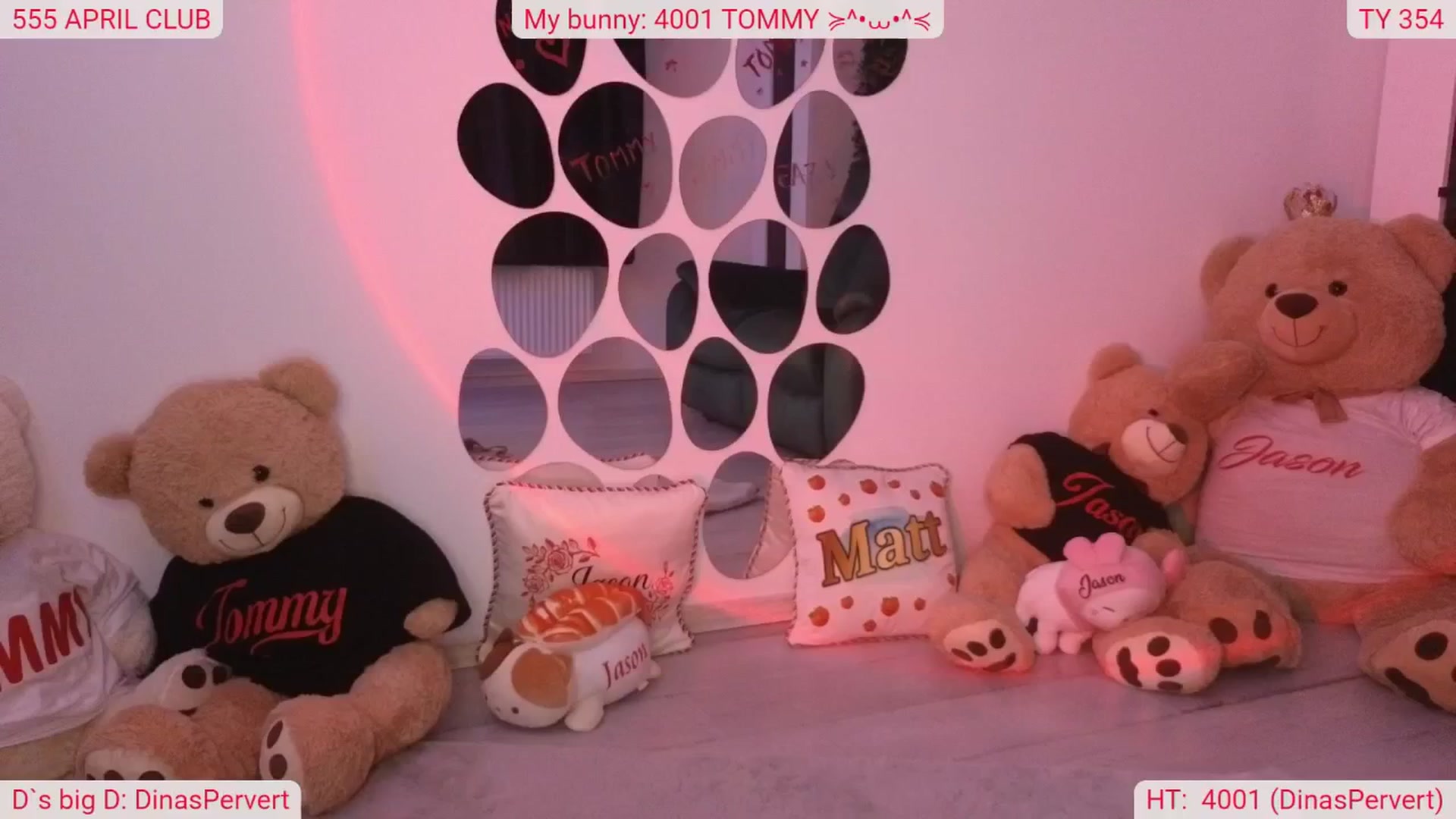 Gallery image thumbnail from DinasLibrary's myfreecams stream on, 04/18/2025, 08:48 image 9 of 20